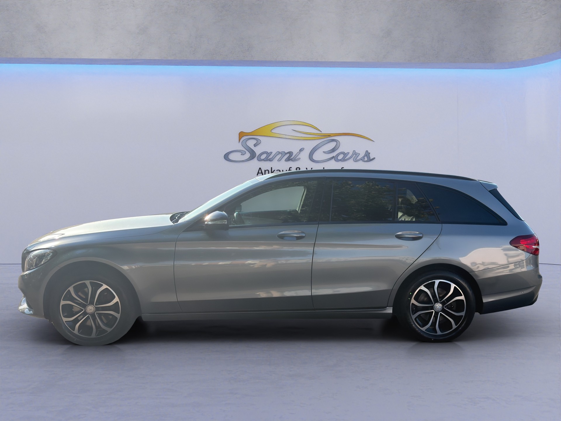 MERCEDES-BENZ C 250 BlueTEC AMG Line 4Matic 7G-Tronic-image-6