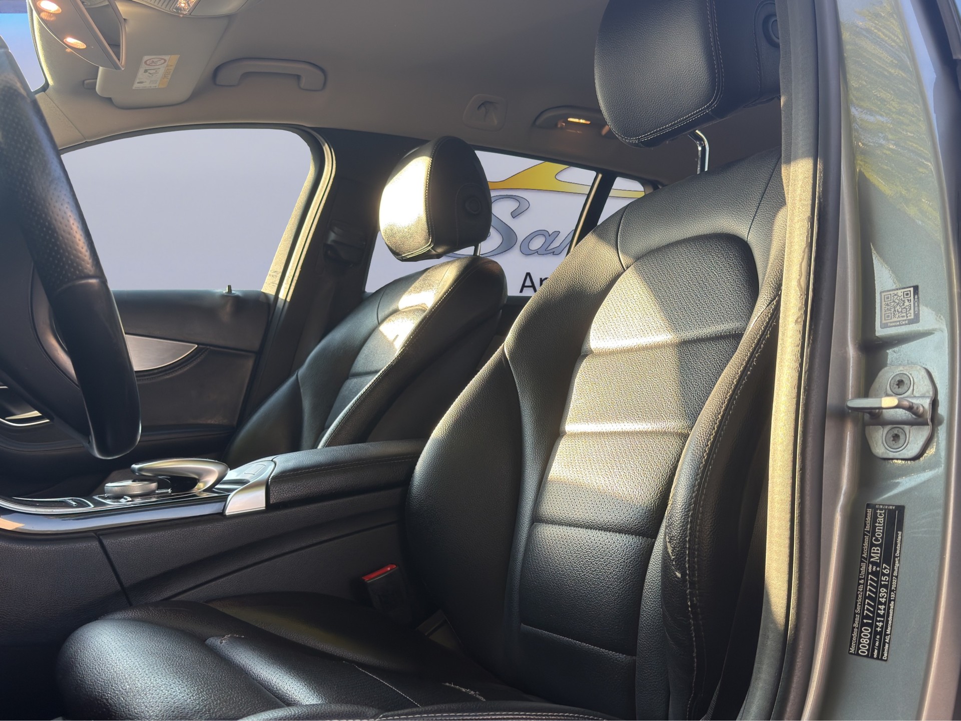 MERCEDES-BENZ C 250 BlueTEC AMG Line 4Matic 7G-Tronic-image-15