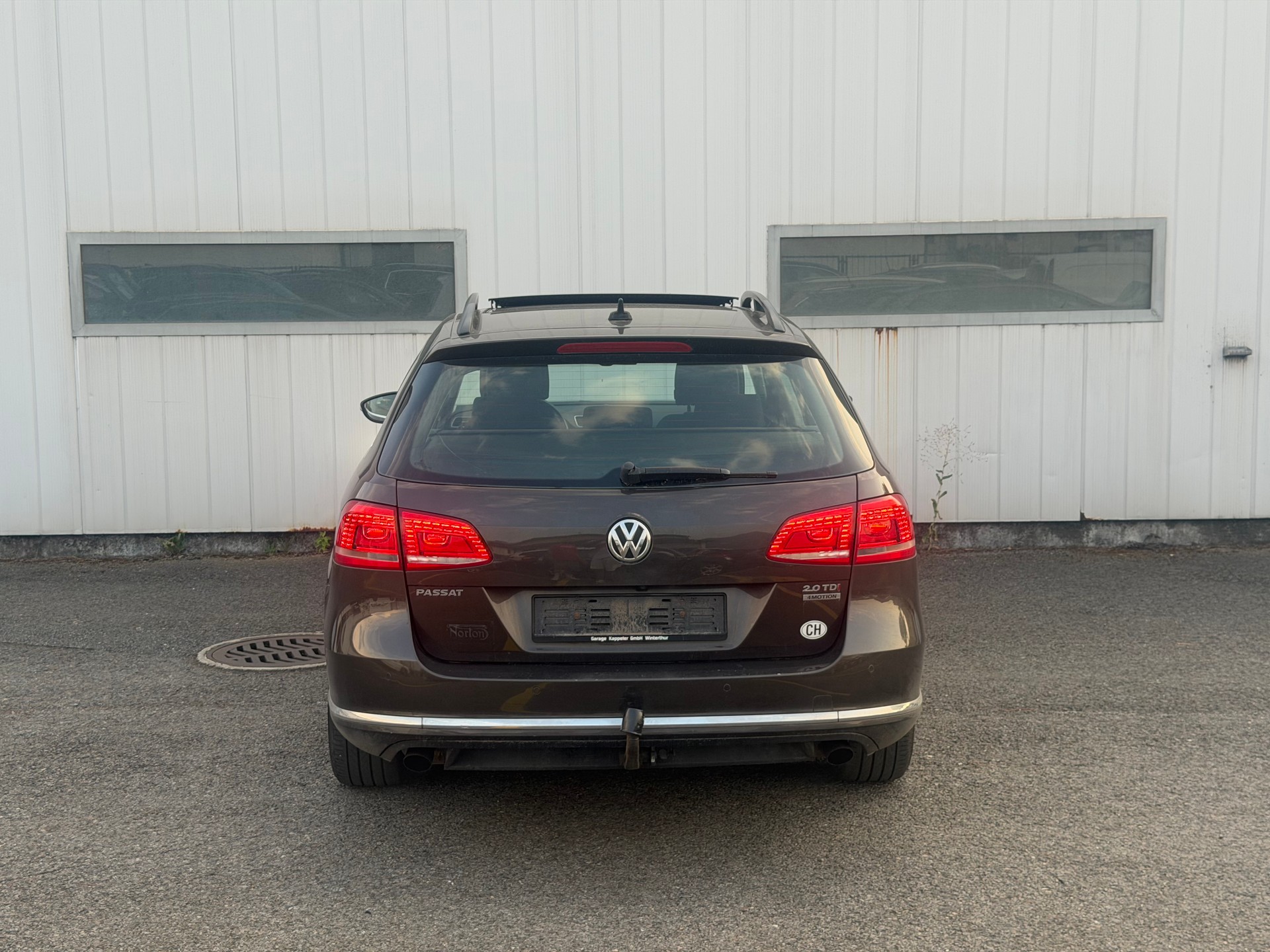 VW Passat Variant 2.0 TDI BMT Highline 4MDSG-image-3