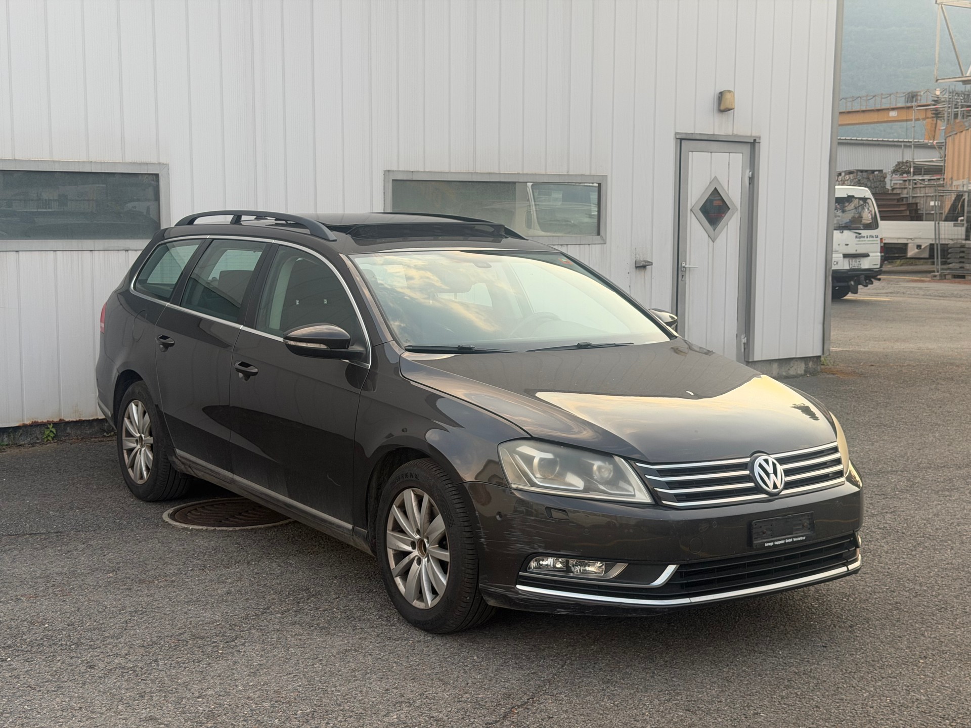 VW Passat Variant 2.0 TDI BMT Highline 4MDSG-image-2