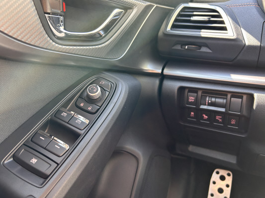 SUBARU XV 2.0 e Swiss Plus AWD-image-8