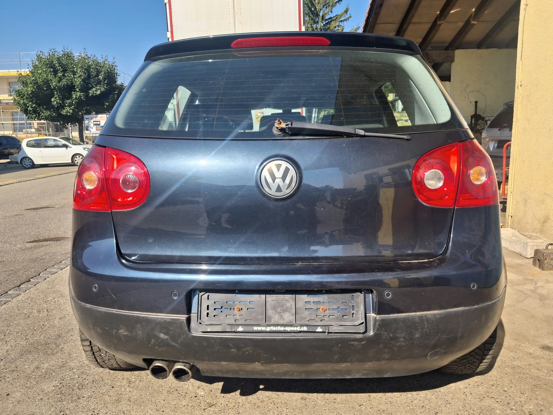 VW Golf 2.0 FSI Sportline 4Motion-image-4