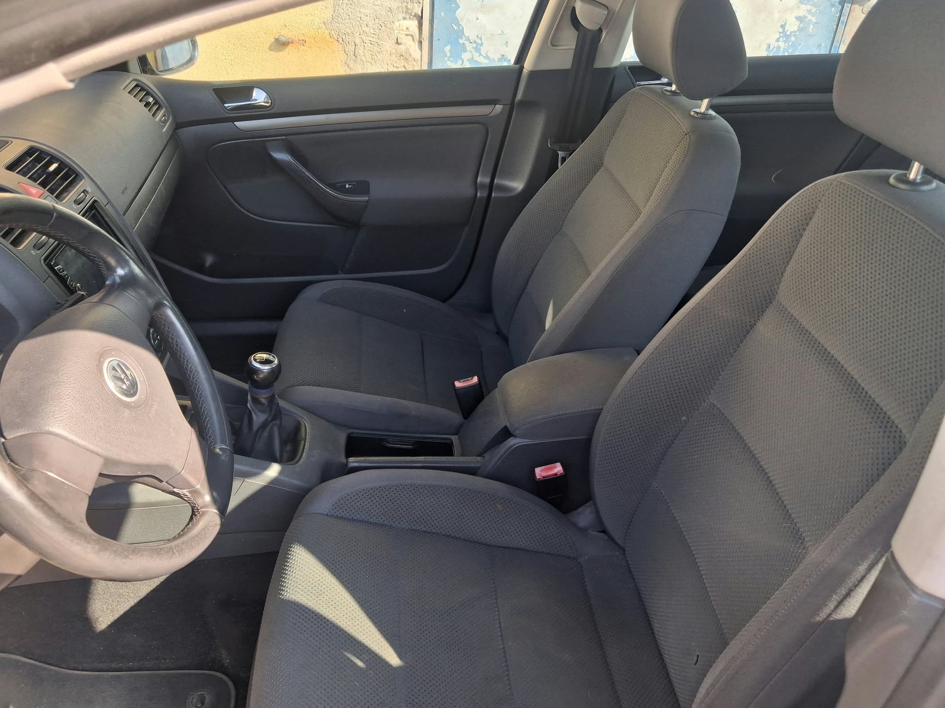 VW Golf 2.0 FSI Sportline 4Motion-image-5