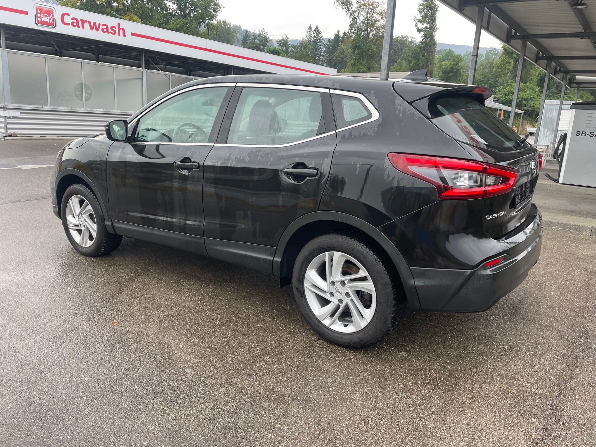 NISSAN Qashqai 1.3 DIG-T tekna-image-9