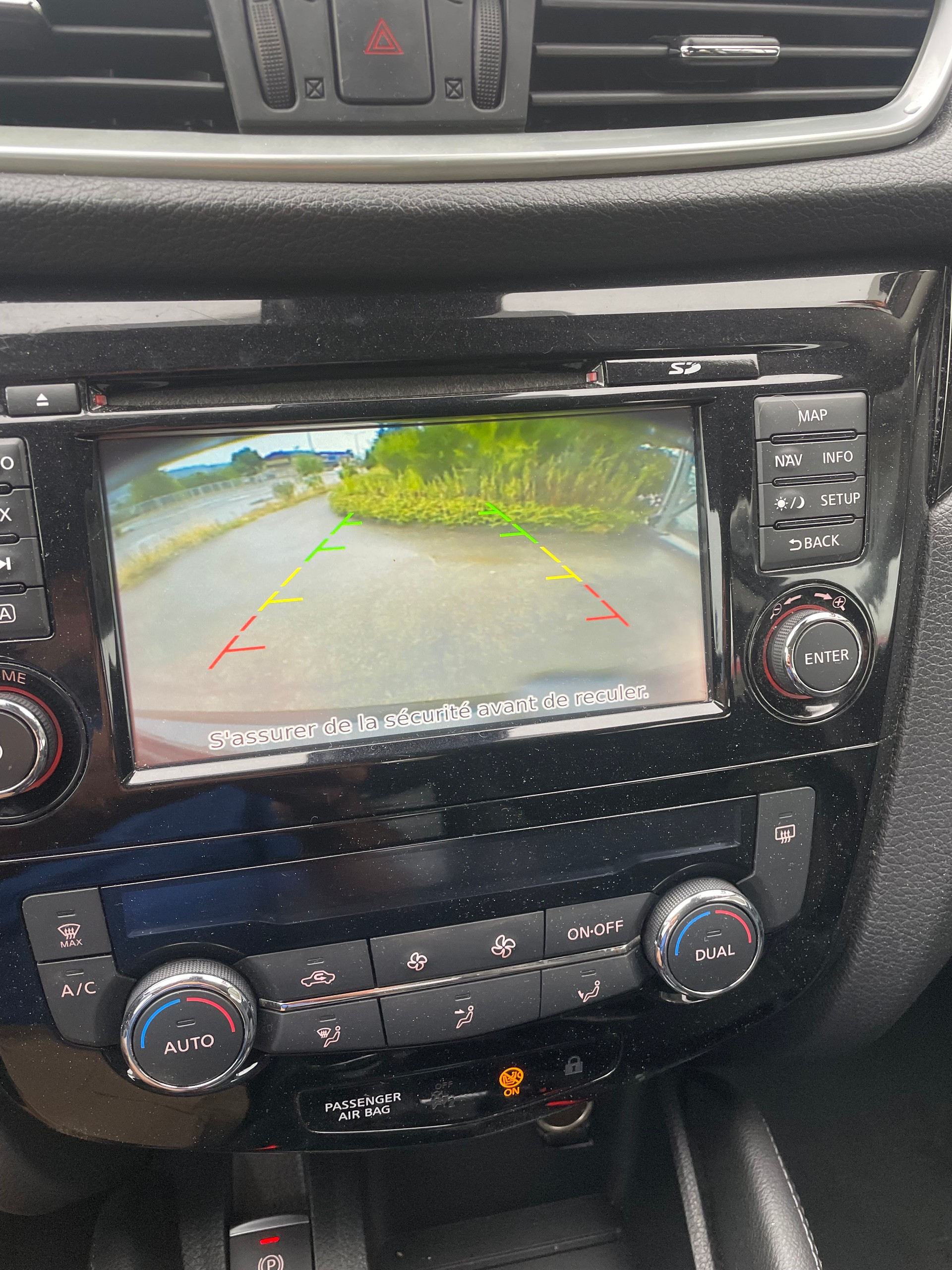NISSAN Qashqai 1.3 DIG-T tekna-image-12