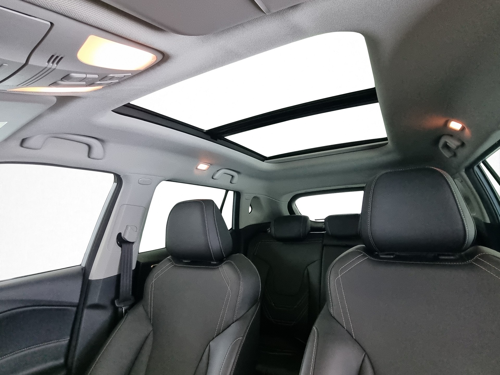 JAC e-JS4 EV Elektro Automat SUV-image-12