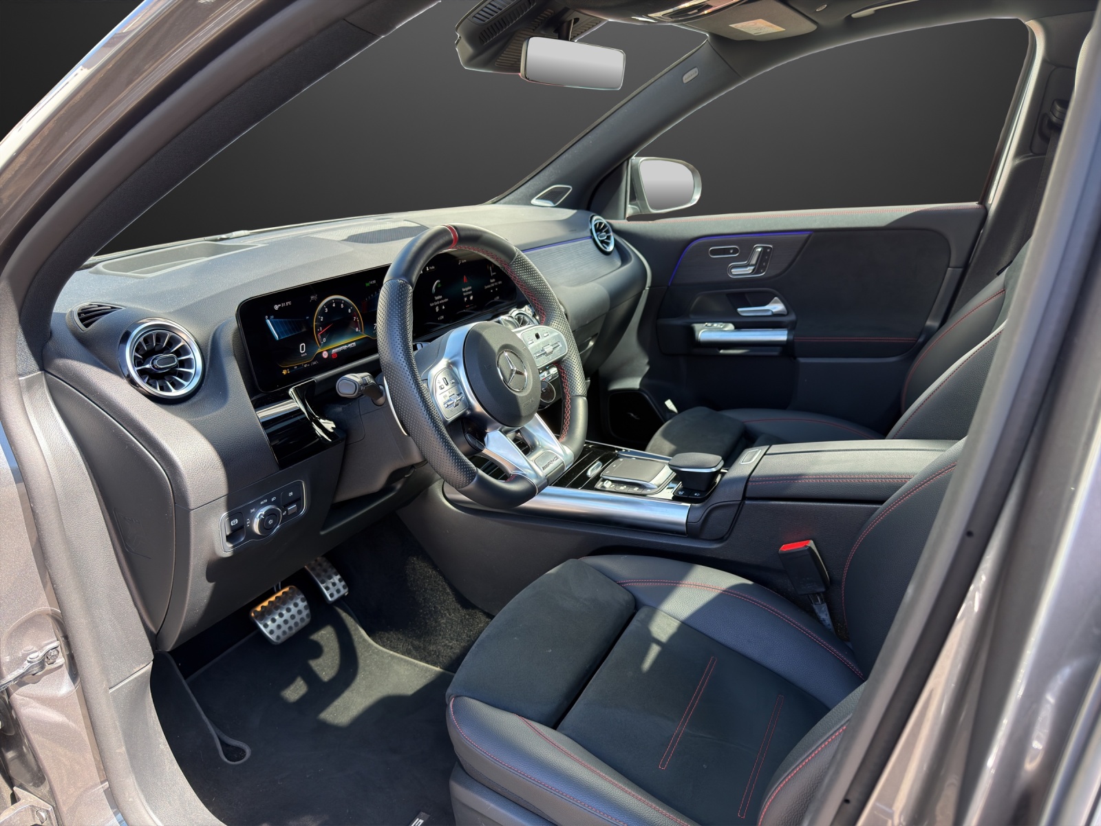 MERCEDES-BENZ GLA 35 AMG 4Matic 8G-Speedshift DCT-image-9
