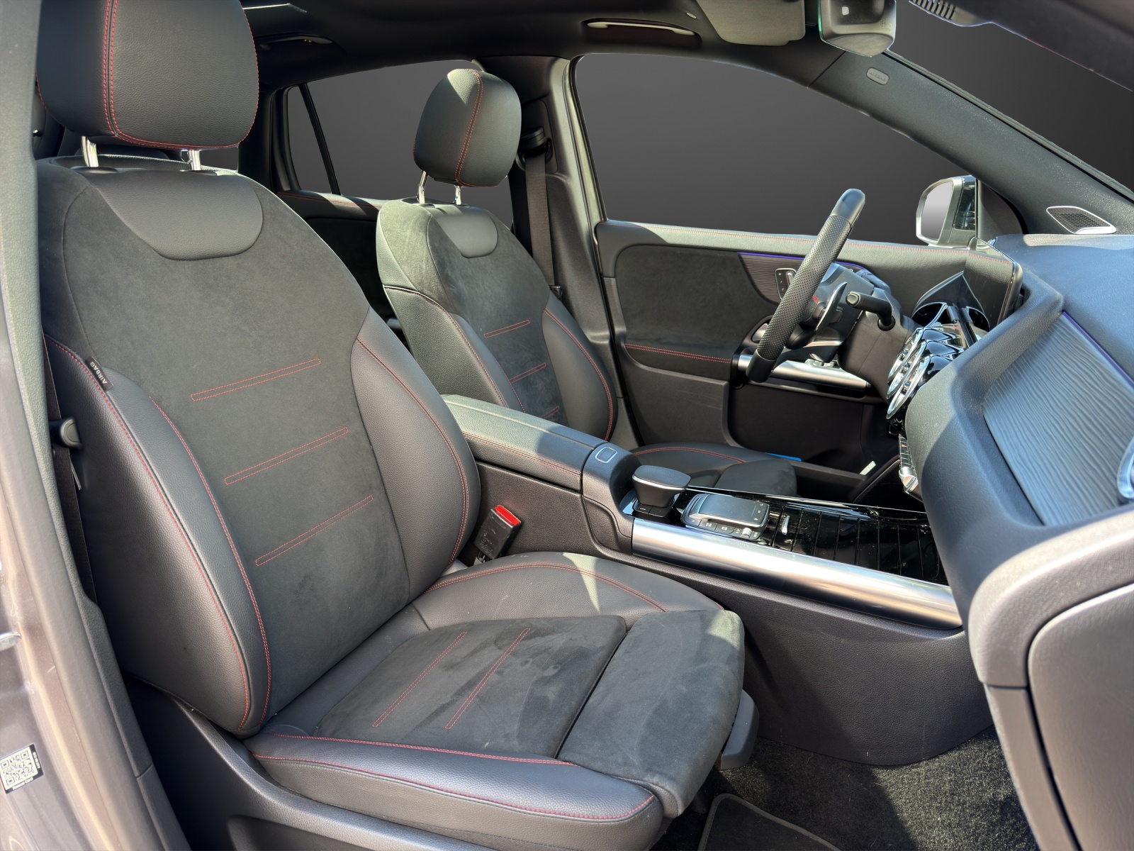 MERCEDES-BENZ GLA 35 AMG 4Matic 8G-Speedshift DCT-image-13