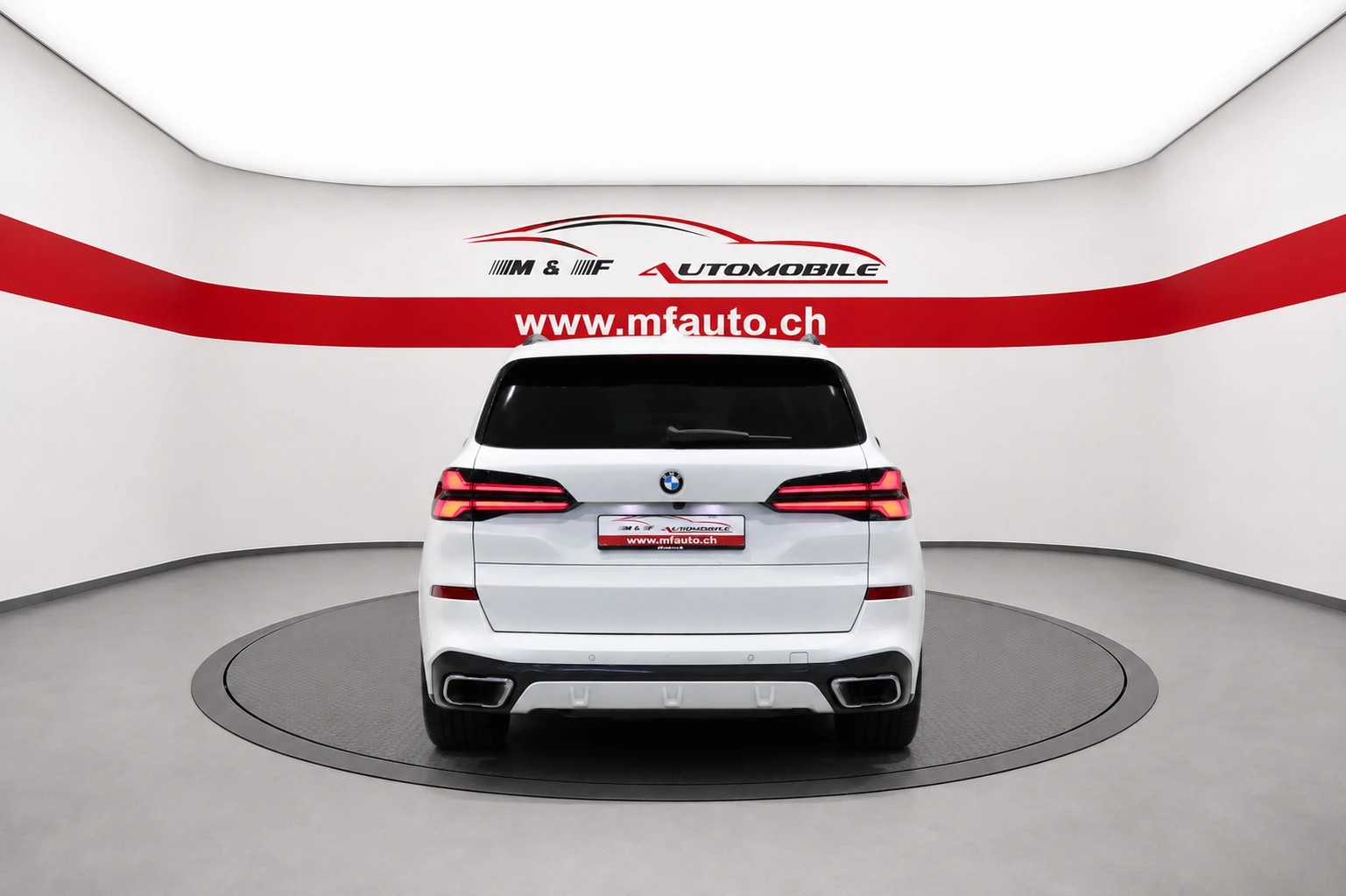 BMW X5 30d xDrive SAG M-Sport CH FAHRZEUG-image-4