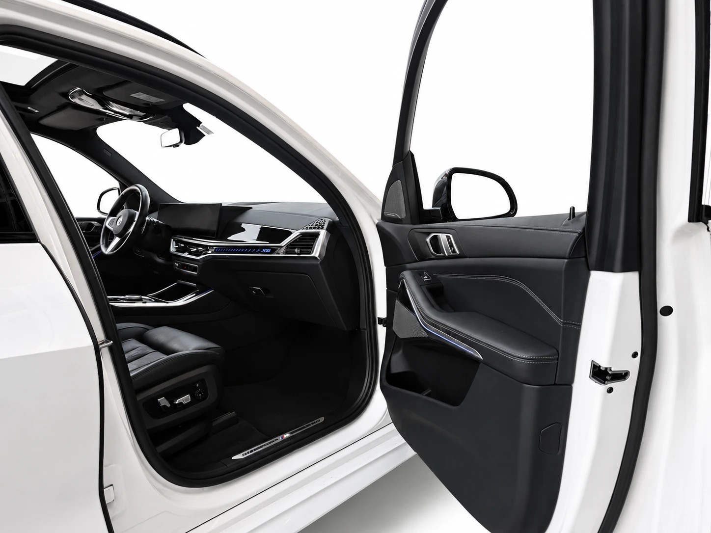 BMW X5 30d xDrive SAG M-Sport CH FAHRZEUG-image-11