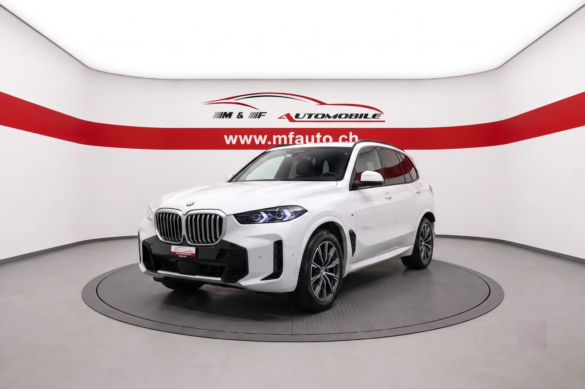 BMW X5 30d xDrive SAG M-Sport CH FAHRZEUG-image-0