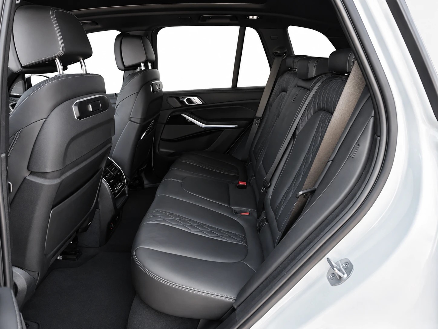BMW X5 30d xDrive SAG M-Sport CH FAHRZEUG-image-8