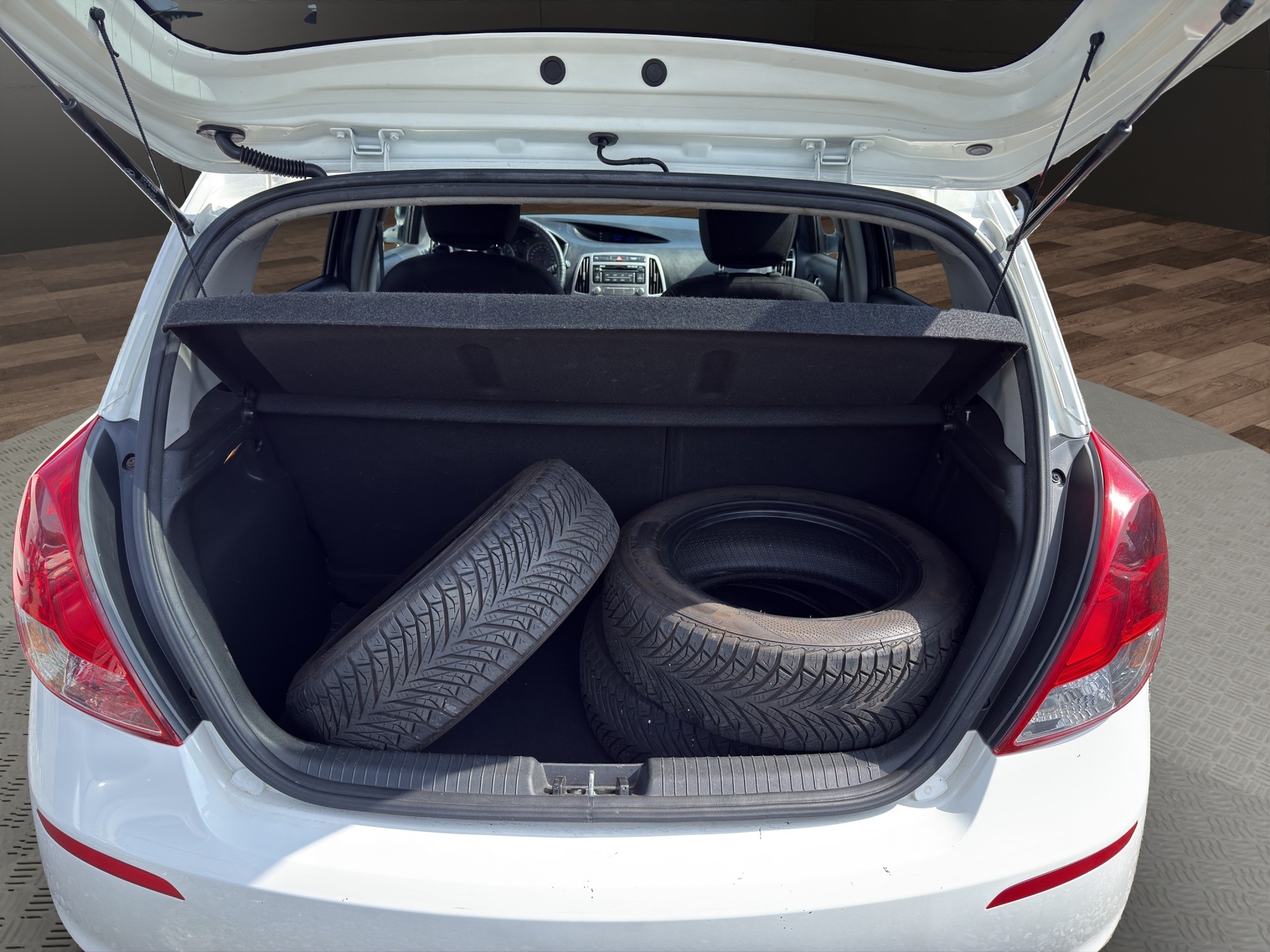 HYUNDAI i20 1.2 Pica-image-6