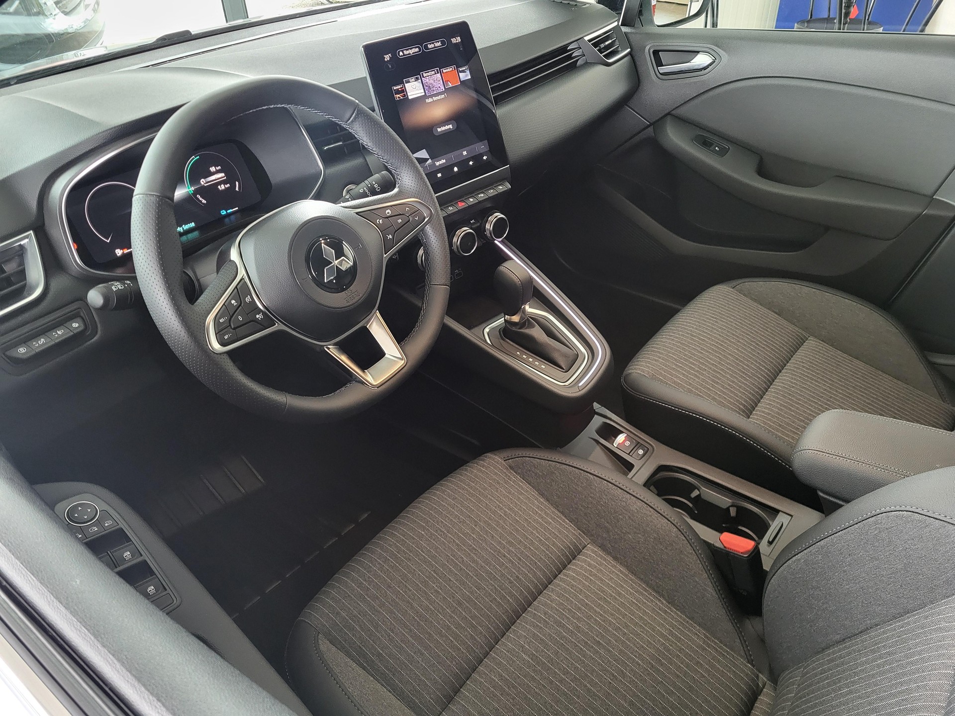 MITSUBISHI Colt 1.6 HEV Instyle-image-4