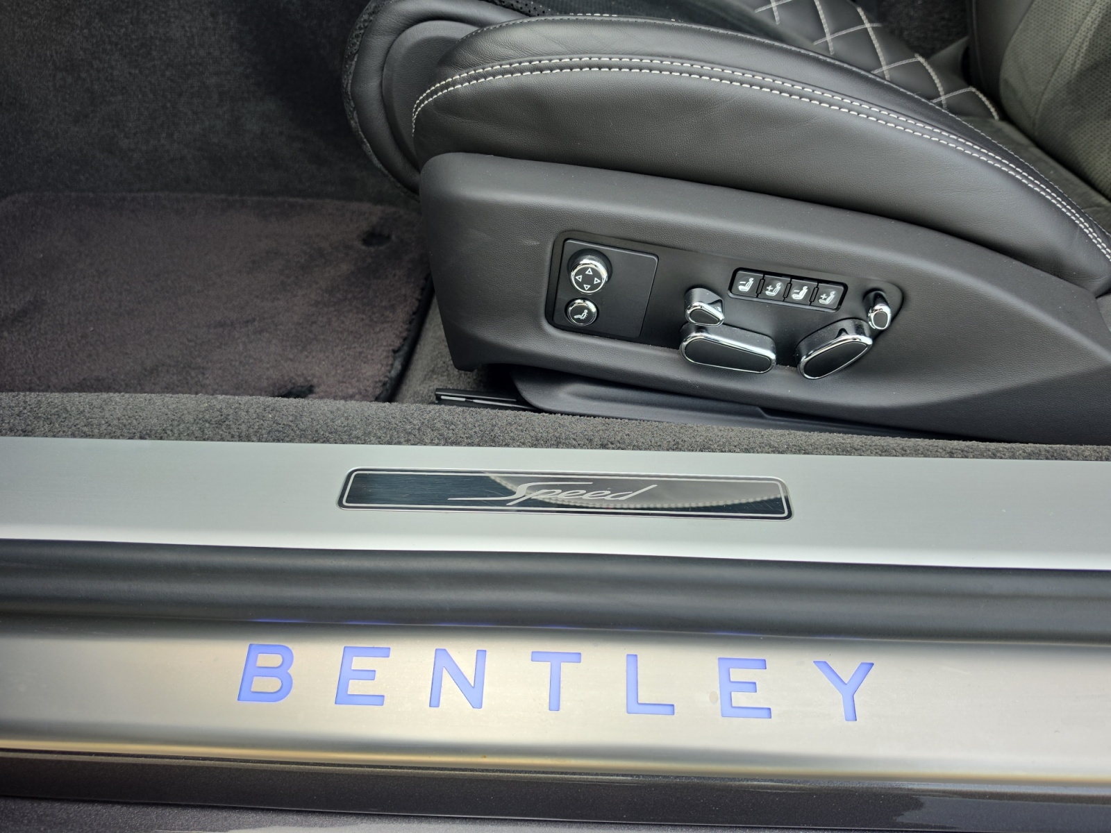 BENTLEY Continental GT 6.0 W12 Speed-image-20