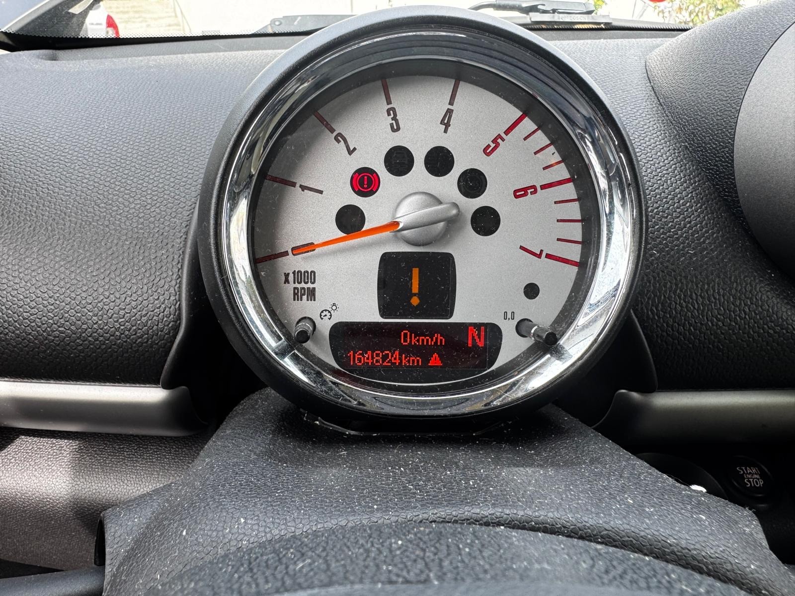 MINI Countryman Cooper D ALL4-image-11