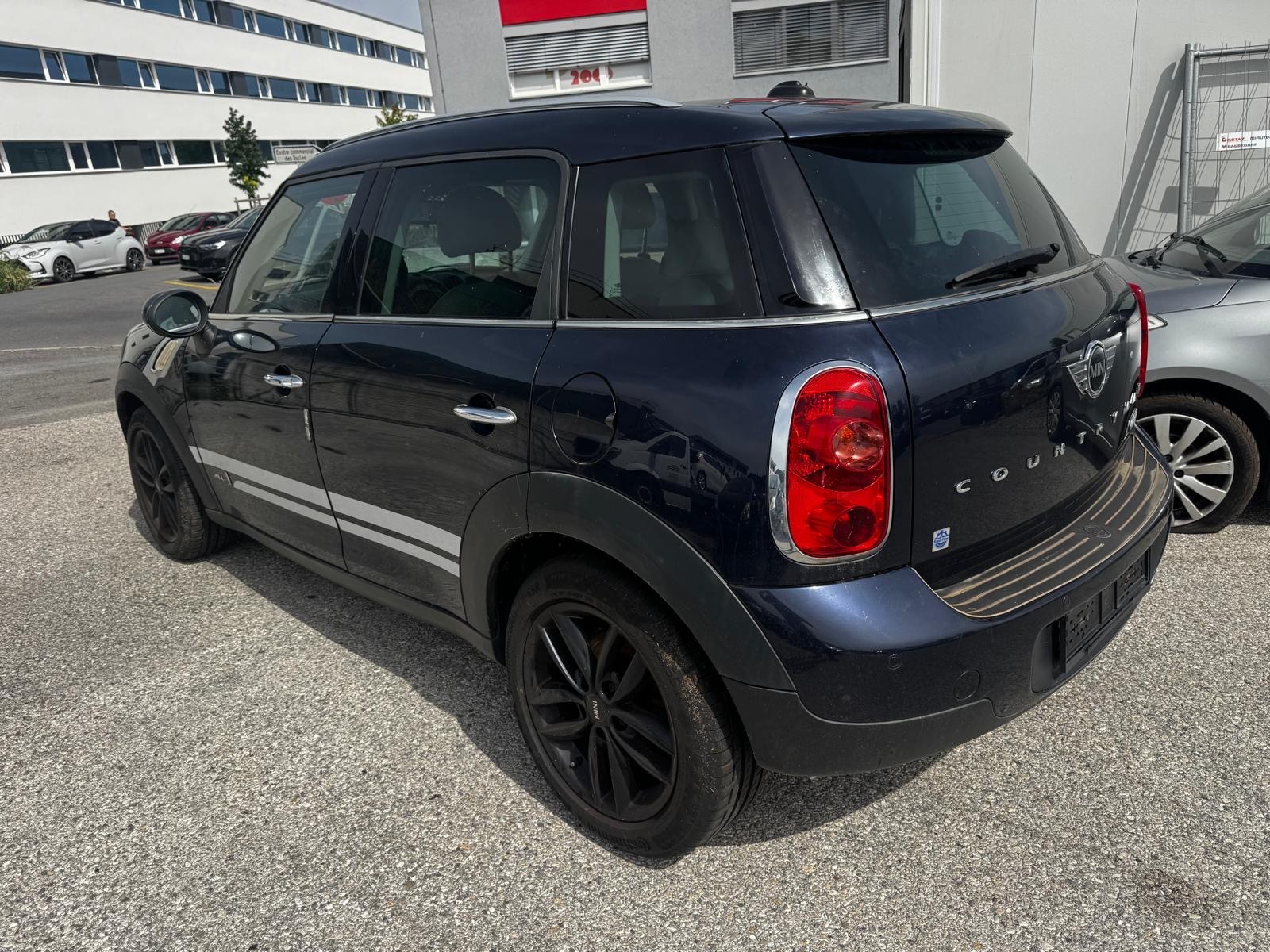MINI Countryman Cooper D ALL4-image-5