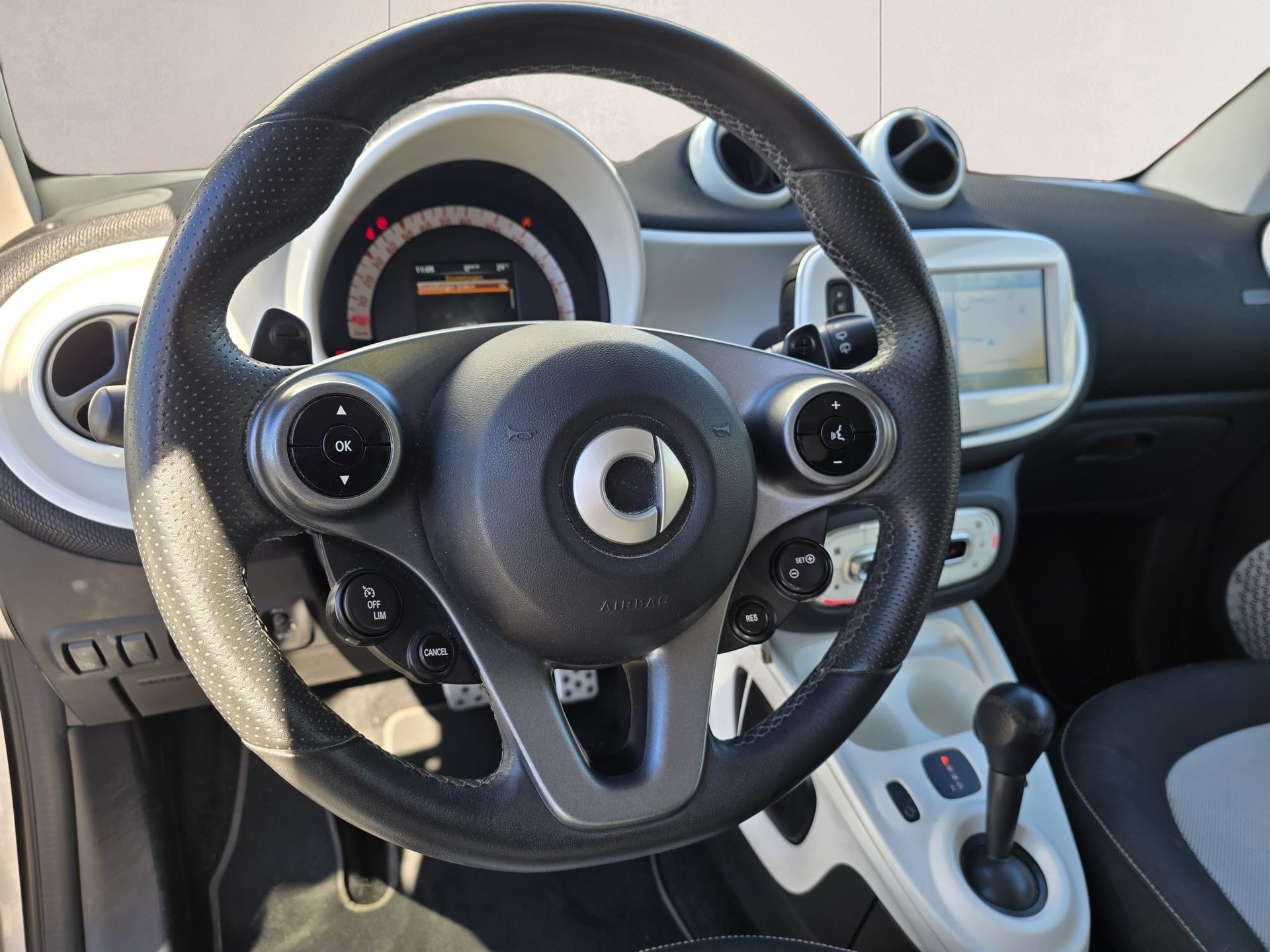 SMART fortwo prime twinmatic-image-9