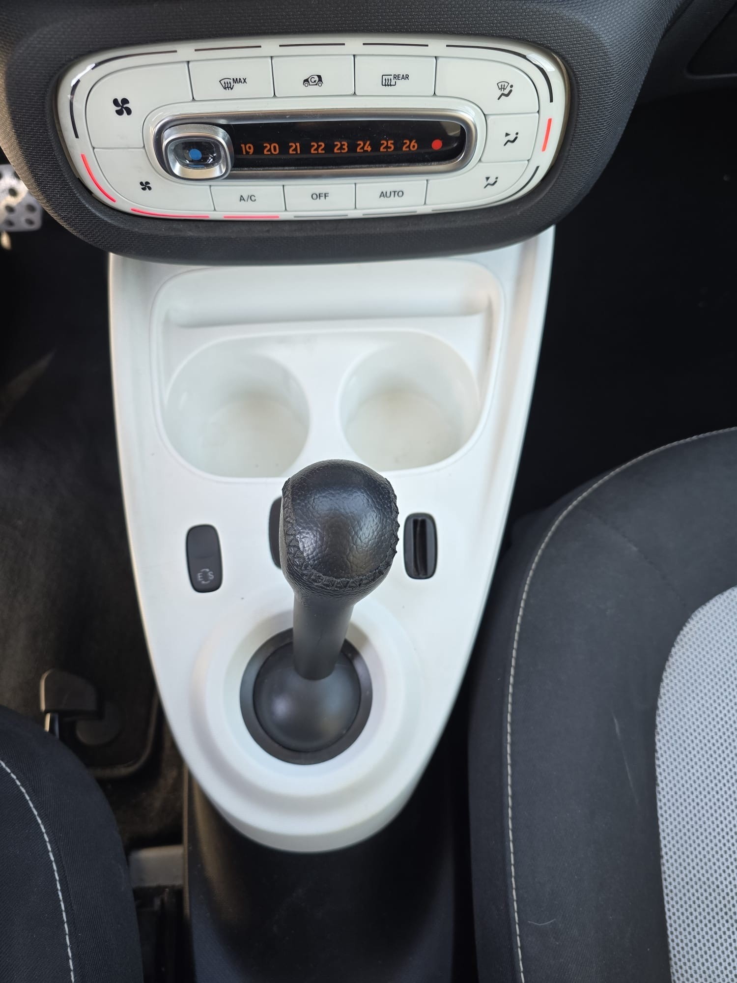 SMART fortwo prime twinmatic-image-11