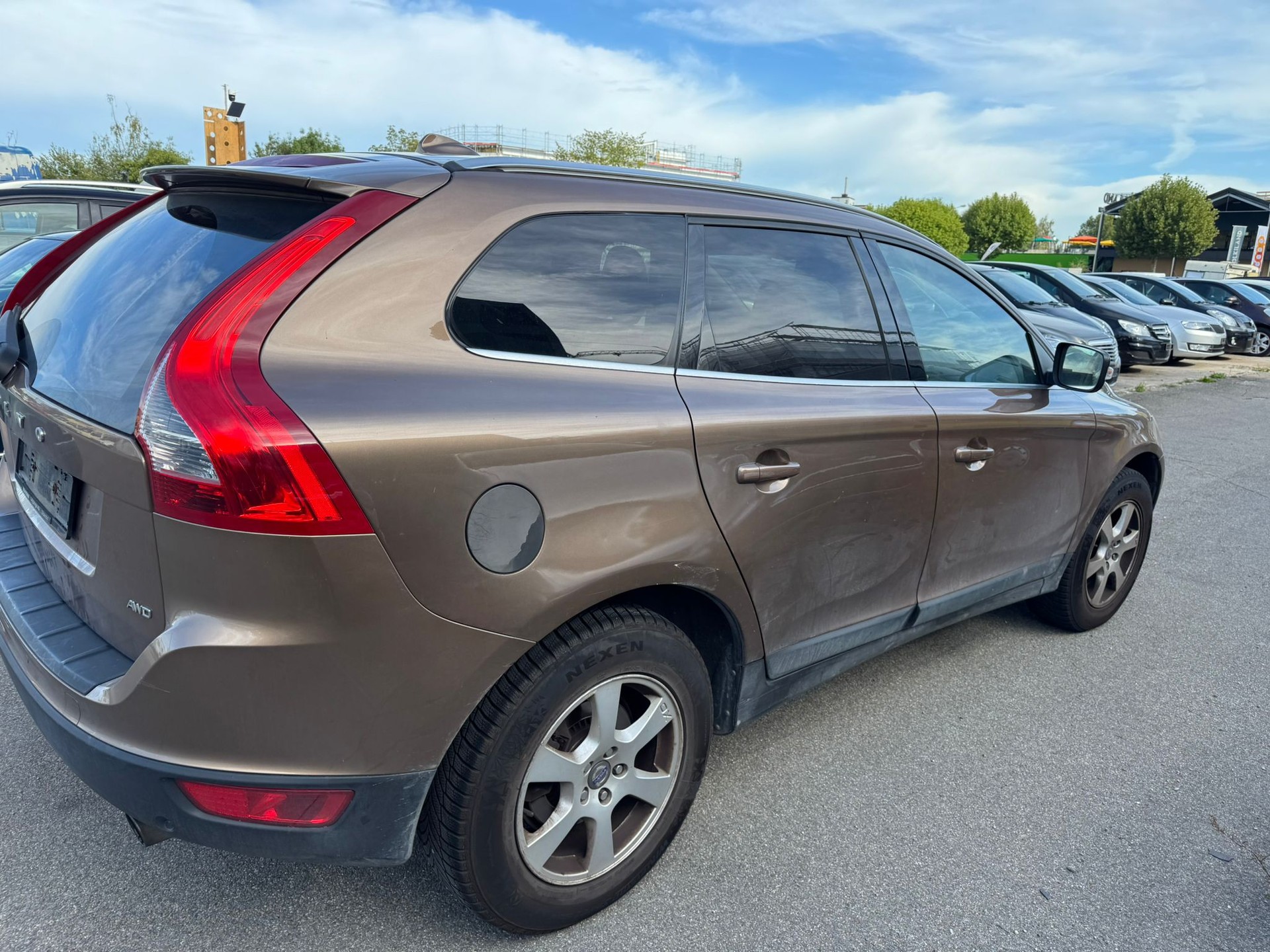 VOLVO XC60 D5 AWD Summum Geartronic-image-6
