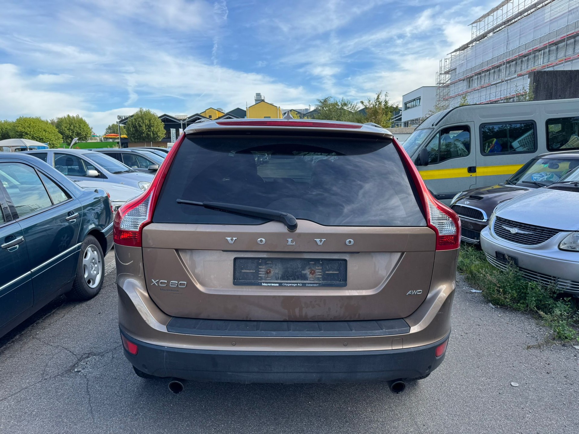 VOLVO XC60 D5 AWD Summum Geartronic-image-3