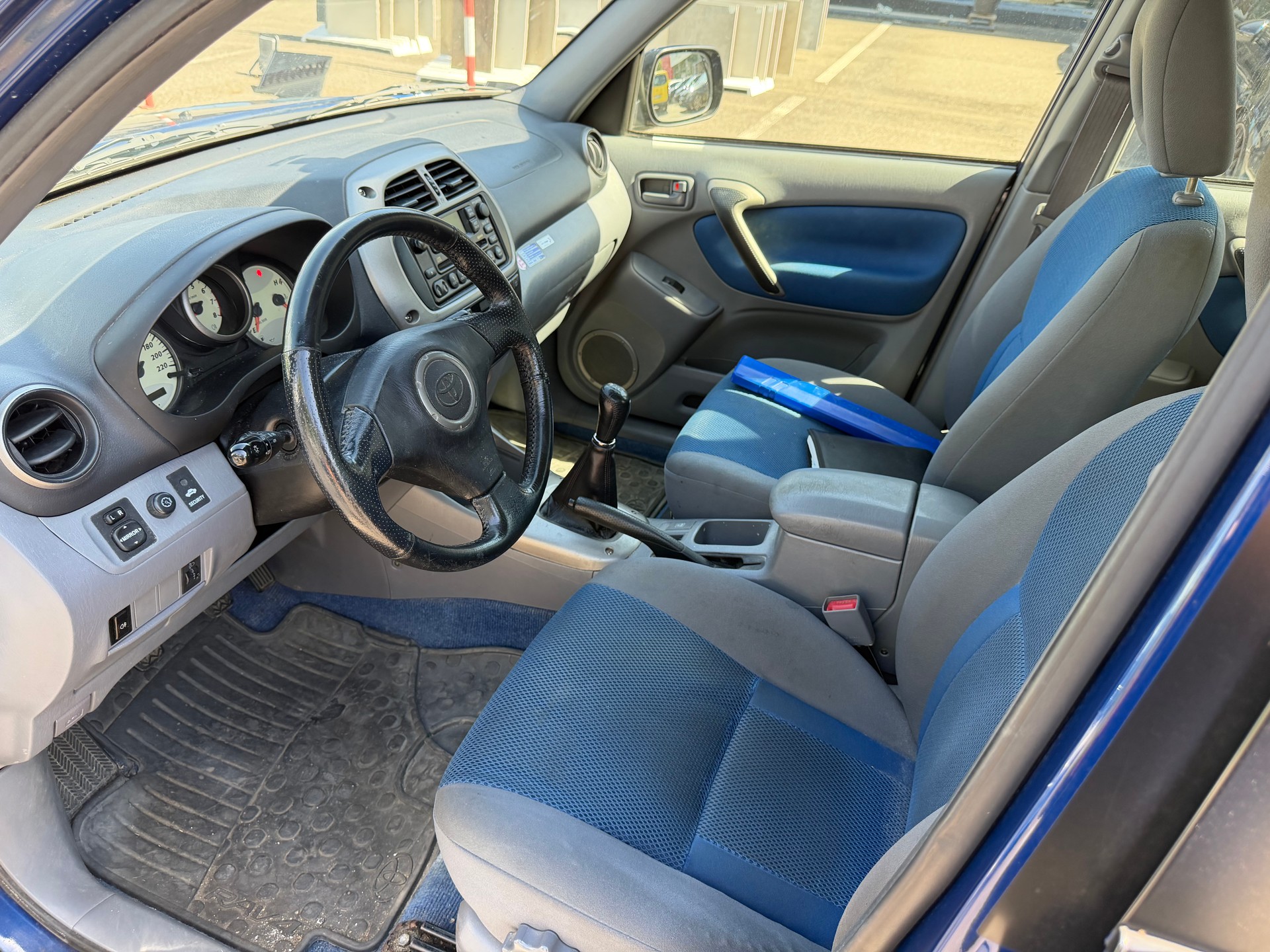 TOYOTA RAV-4 2.0 16V Linea Sol-image-7