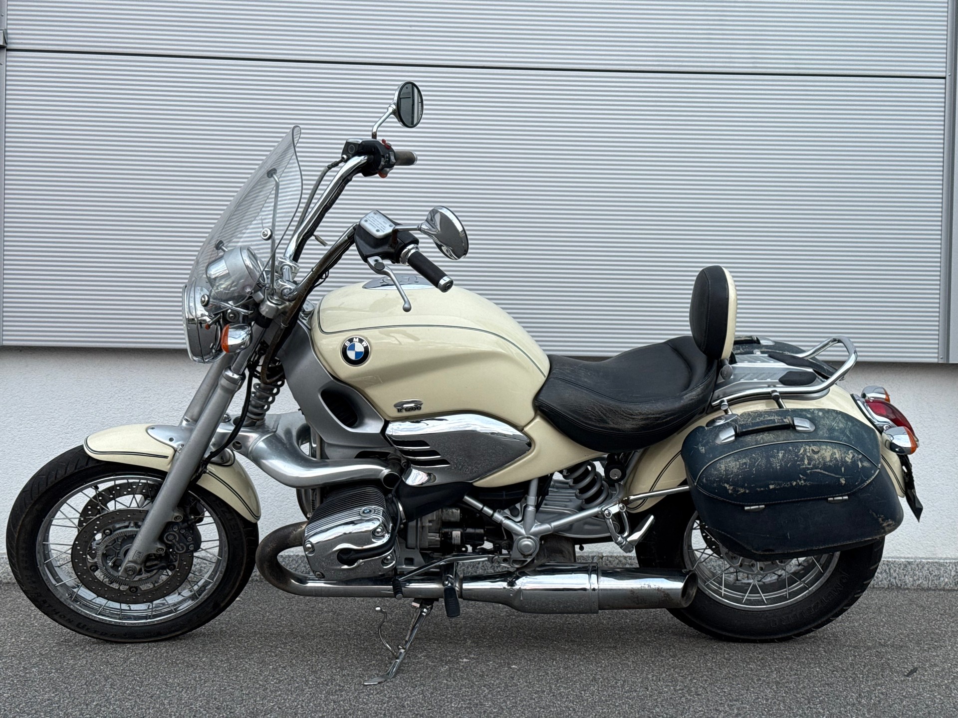 BMW R 1200 C Classic James Bond-image-6