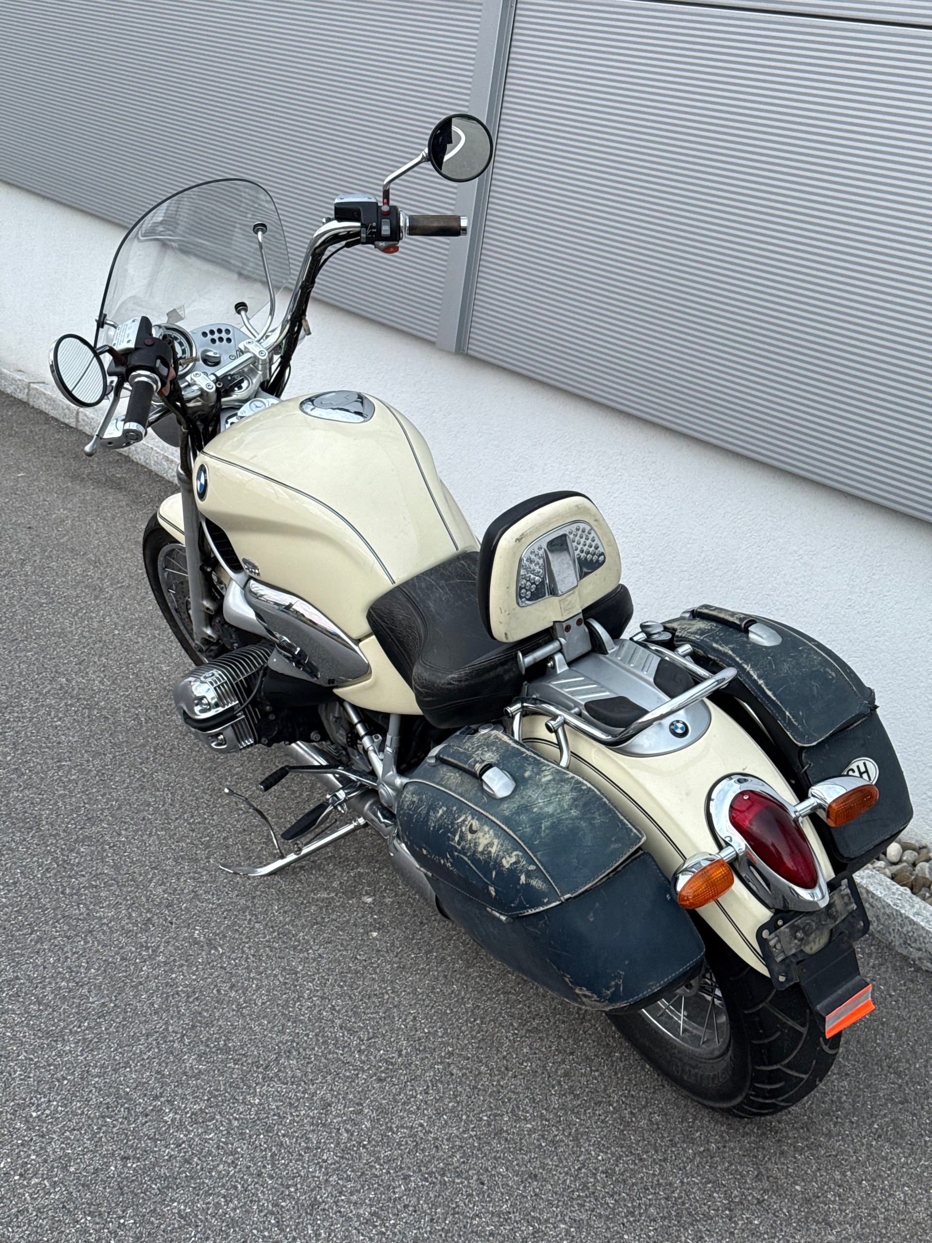BMW R 1200 C Classic James Bond-image-7