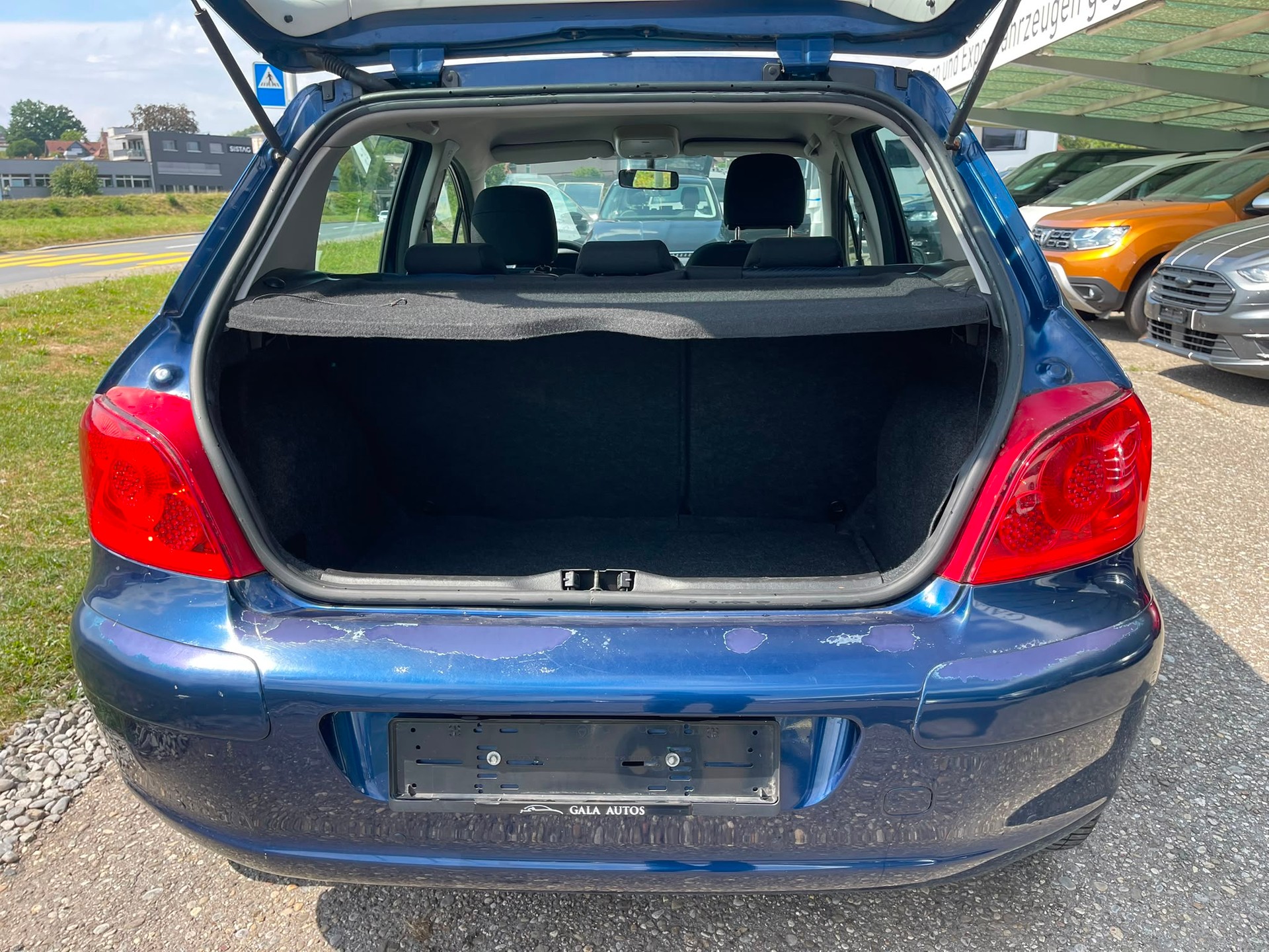 PEUGEOT 307 2.0 16V-image-11