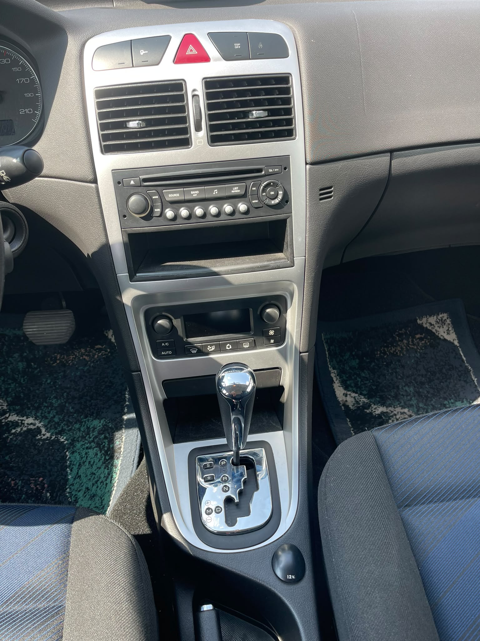 PEUGEOT 307 2.0 16V-image-8