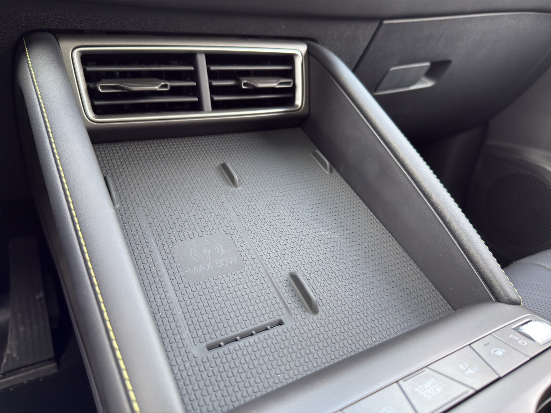 BYD Atto 2 DM-i Boost-image-12