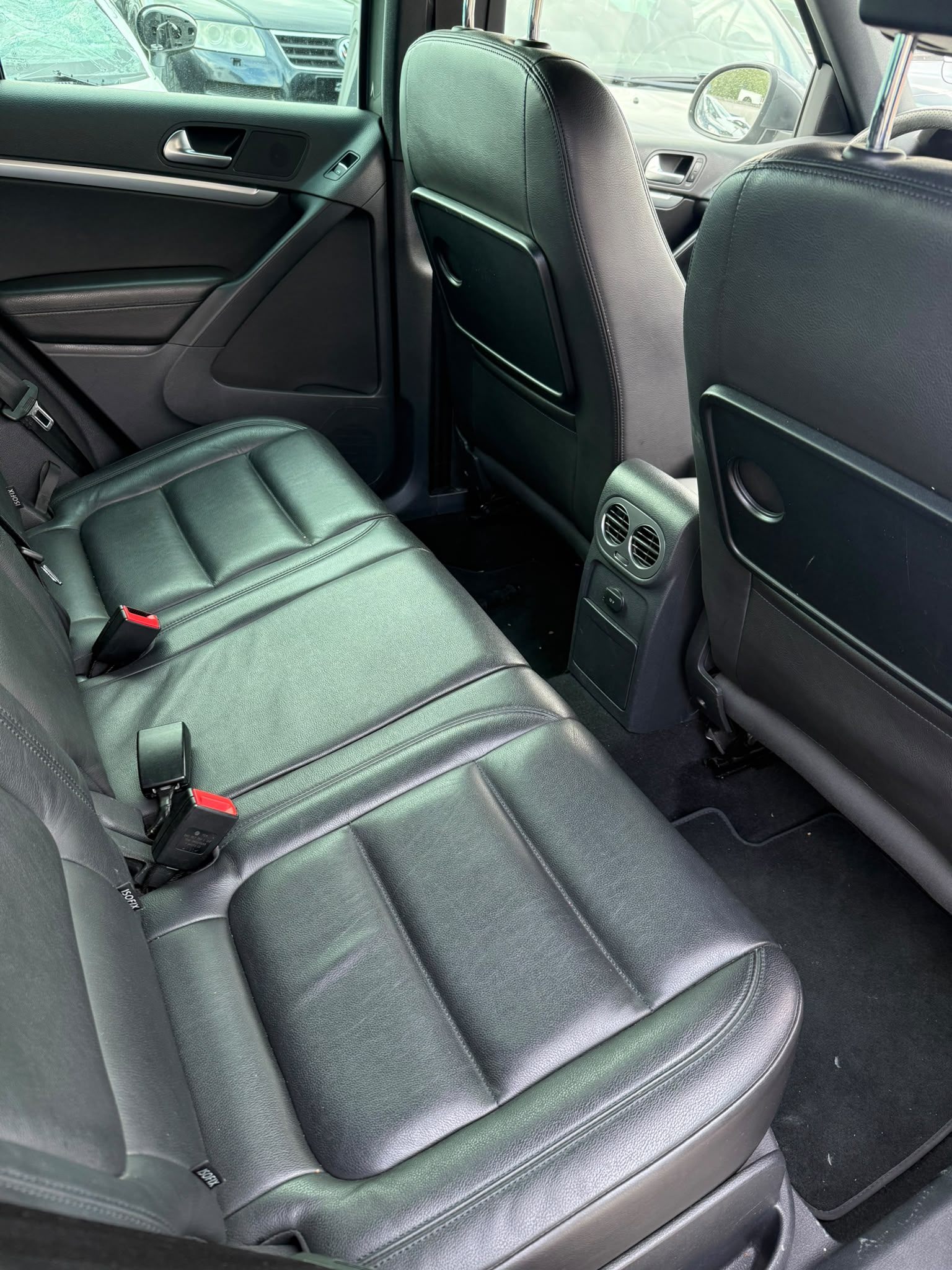 VW Tiguan 2.0 TSI R-Line Design 4Motion DSG — slika 11