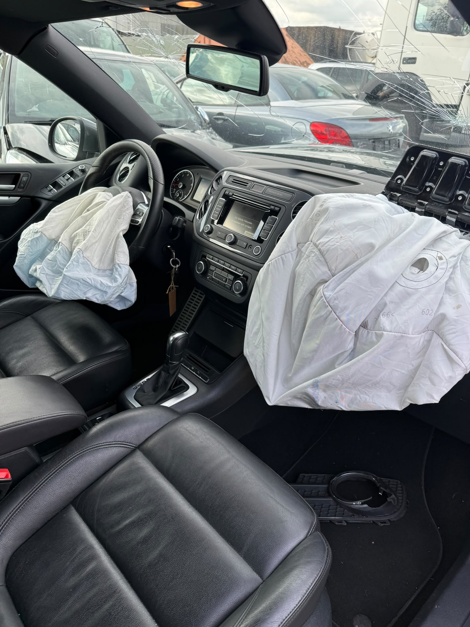 VW Tiguan 2.0 TSI R-Line Design 4Motion DSG — slika 9