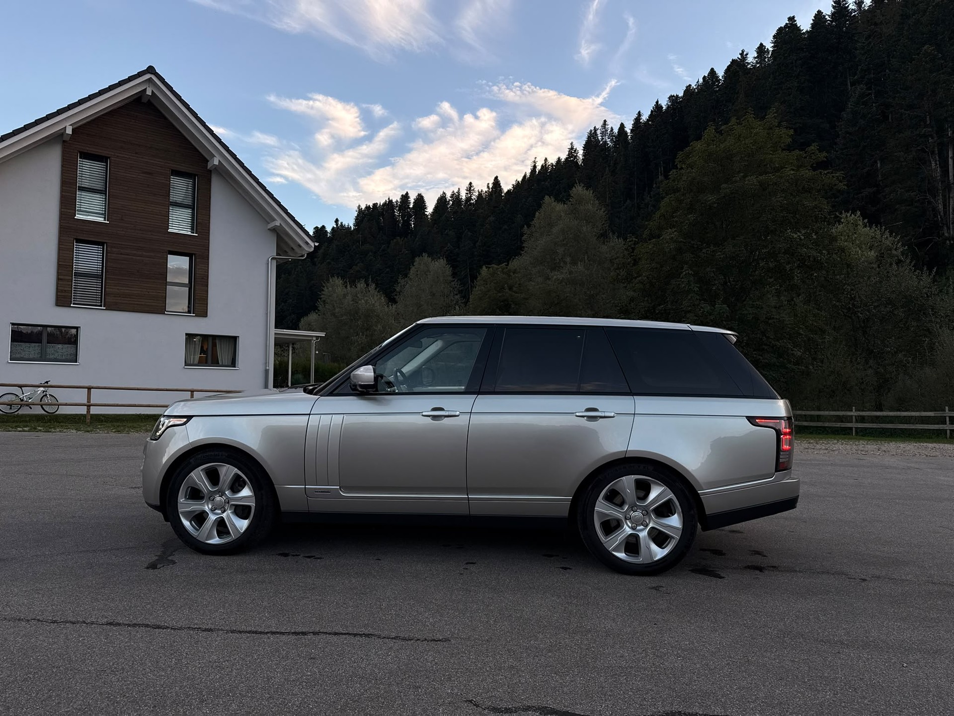 LAND ROVER Range Rover 3.0 SDV6 Hybrid Vogue Automatic-image-2