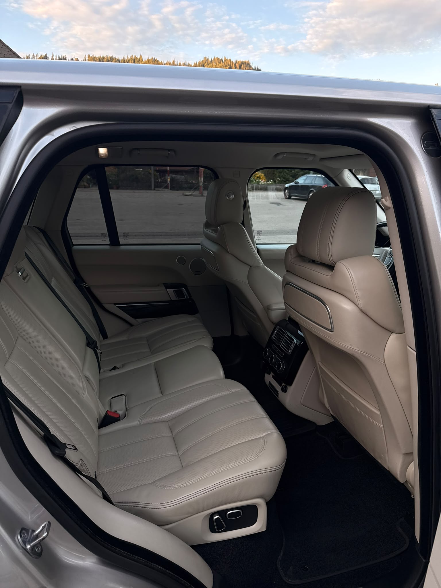 LAND ROVER Range Rover 3.0 SDV6 Hybrid Vogue Automatic-image-14