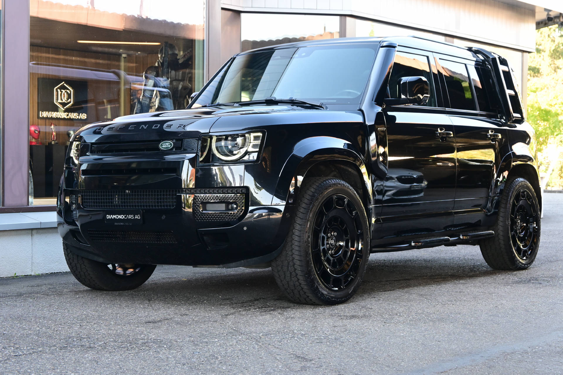 LAND ROVER Defender 110 3.0 D I6 250 X-Dynamic SE-image-1