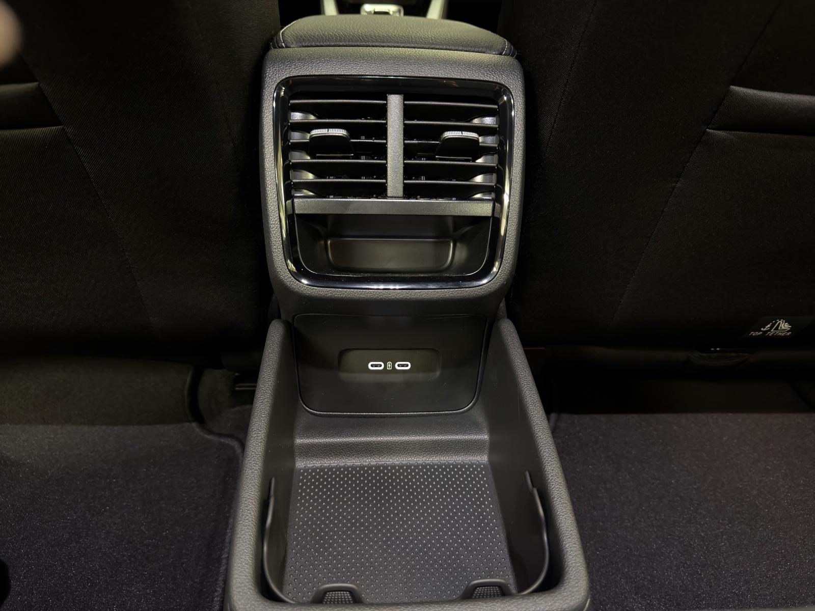 SKODA Octavia Combi 2.0 TSI Selection 4x4 DSG-image-12