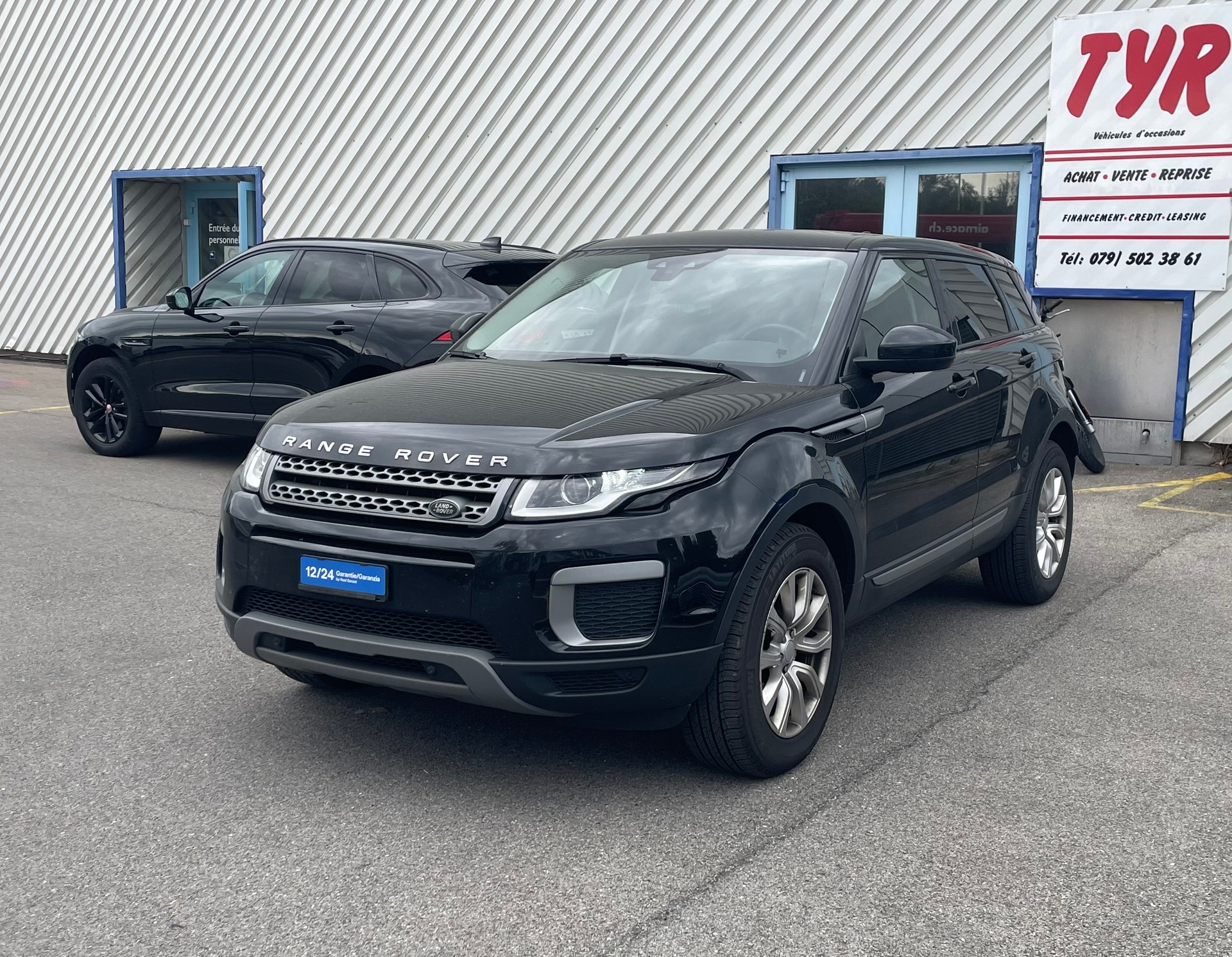 LAND ROVER Range Rover Evoque 2.0 TD4 SE AT9-image-0