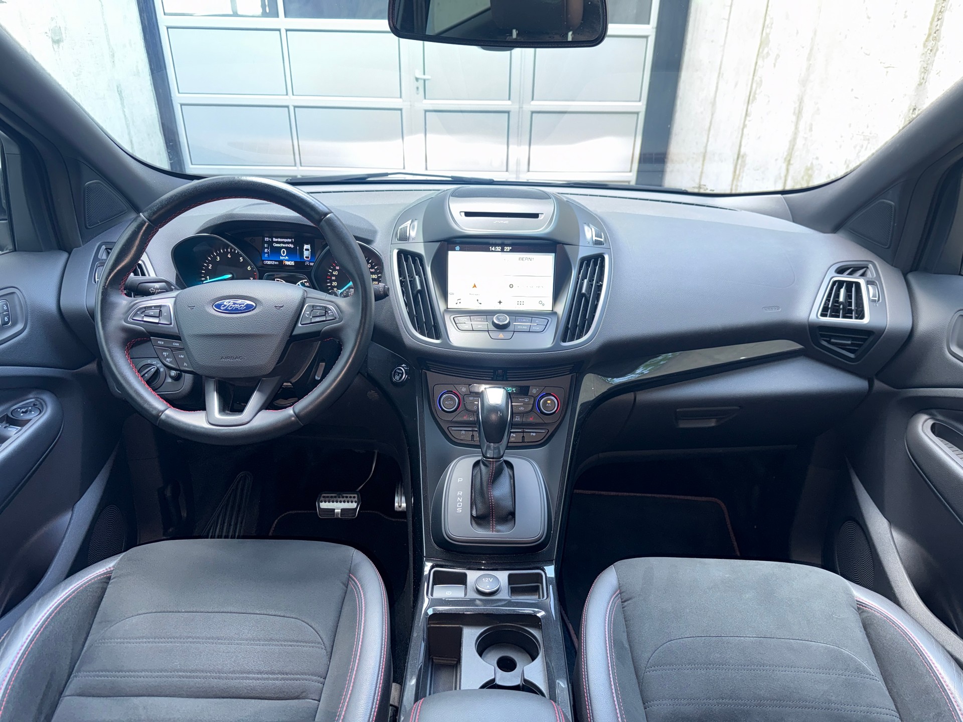 FORD Kuga 1.5 SCTi ST Line High 4WD Automatic-image-7