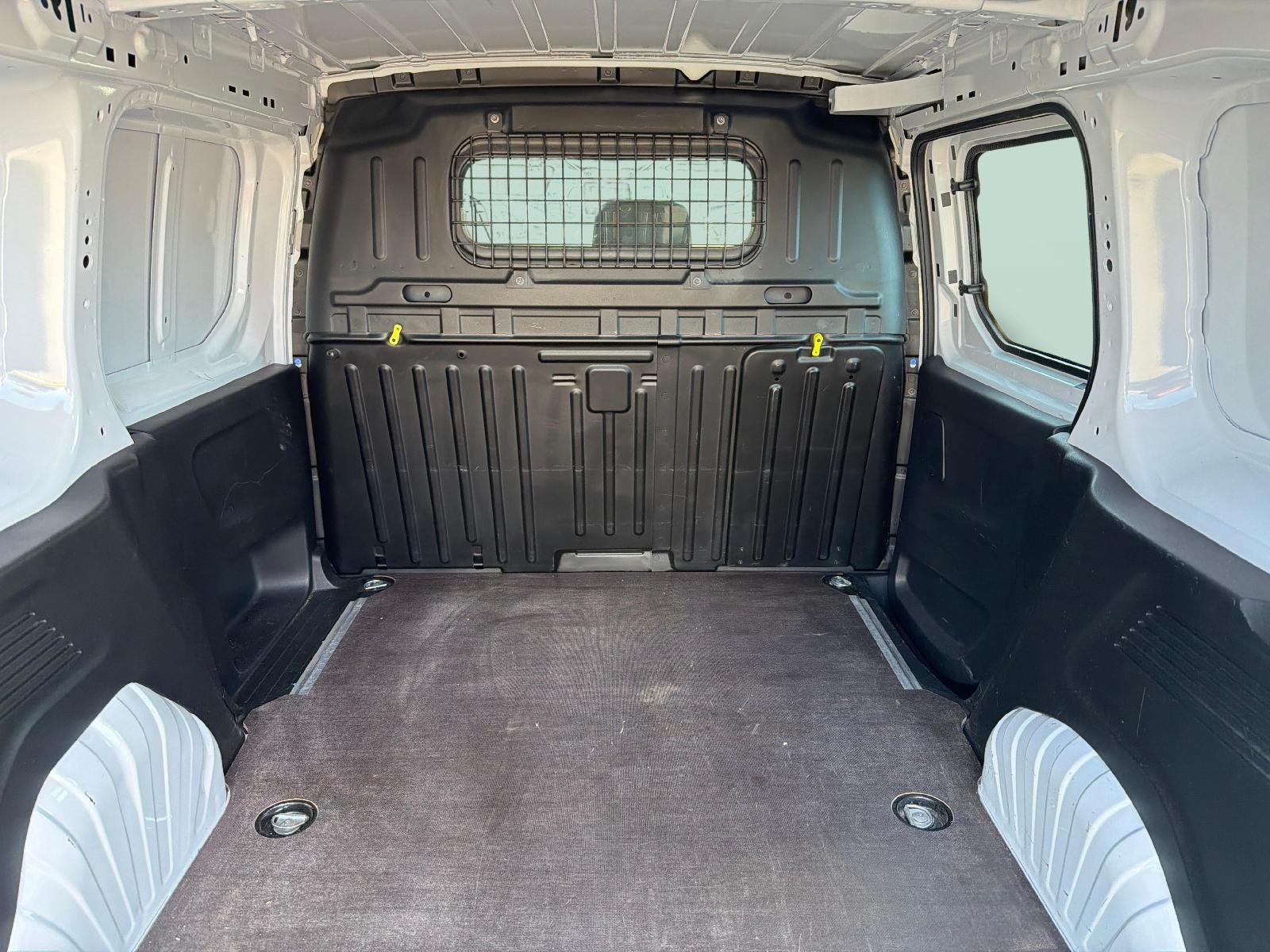 PEUGEOT Partner Kaw. 650 Standard 1.2 PureTech 110 S/S-image-11