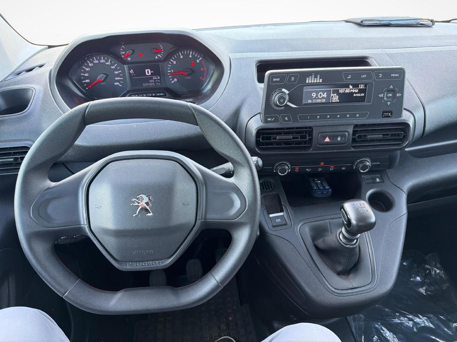 PEUGEOT Partner Kaw. 650 Standard 1.2 PureTech 110 S/S-image-8