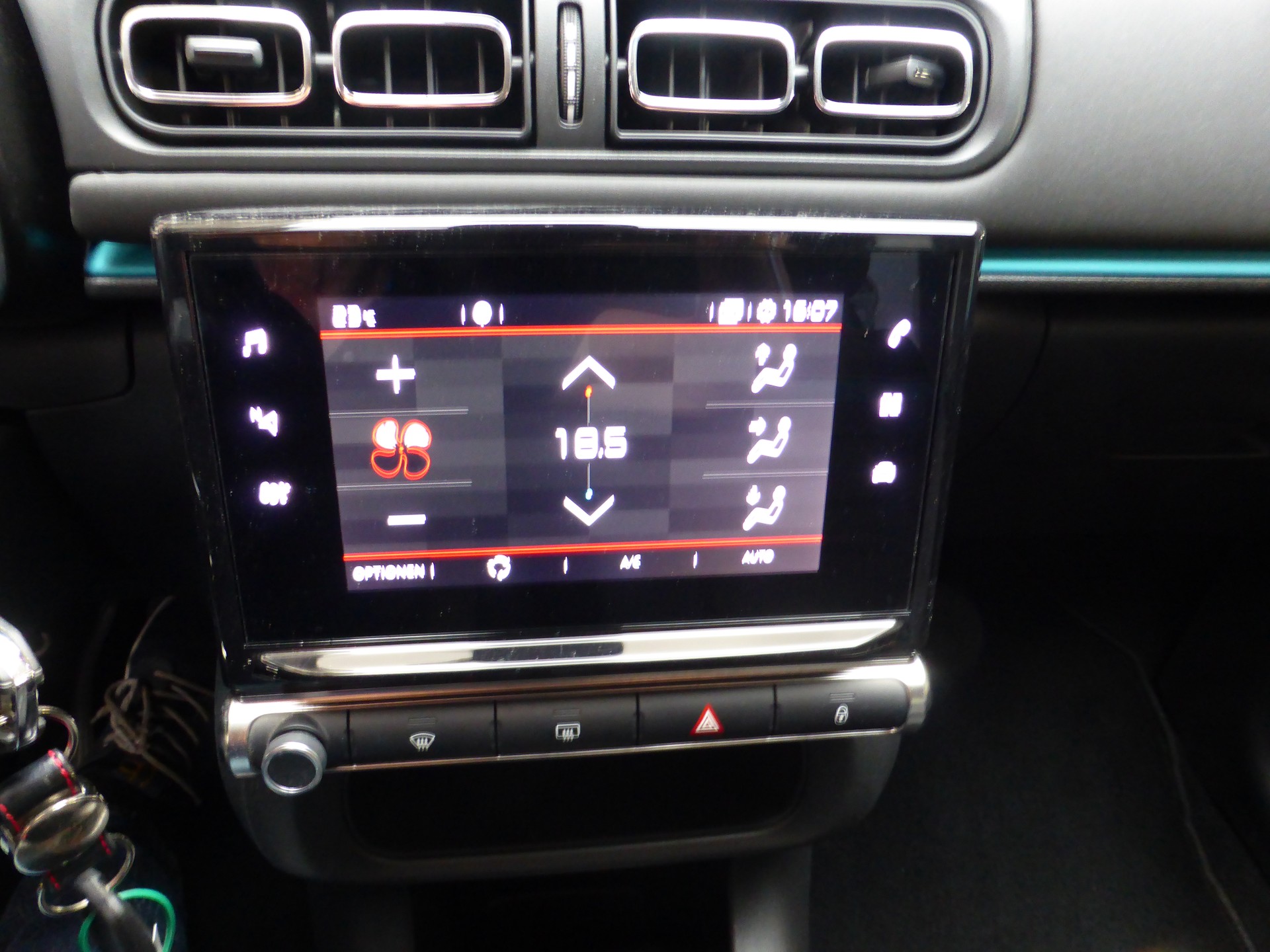 CITROEN C3 1.2i PureTech Swiss Edition-image-10