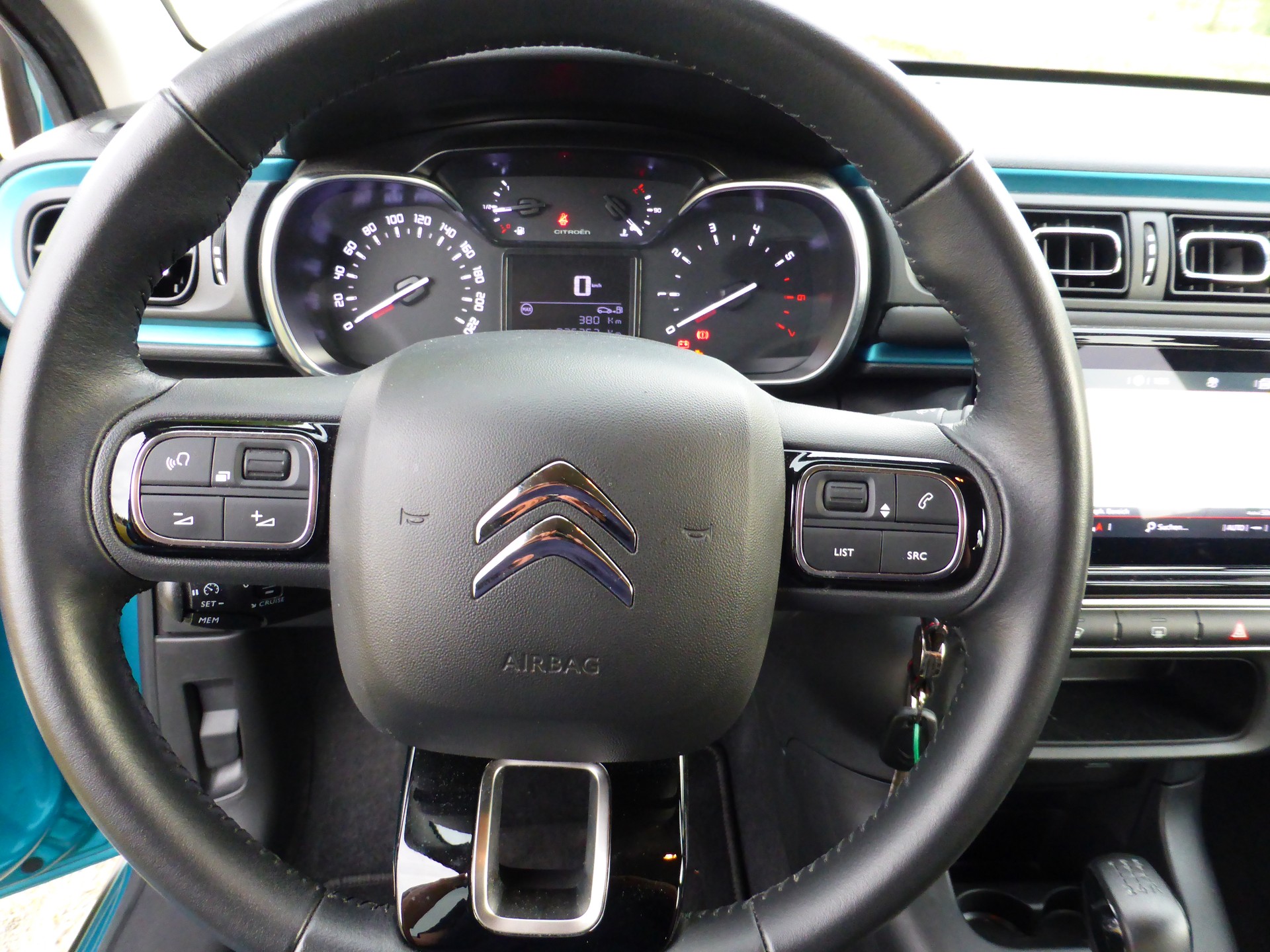 CITROEN C3 1.2i PureTech Swiss Edition-image-14