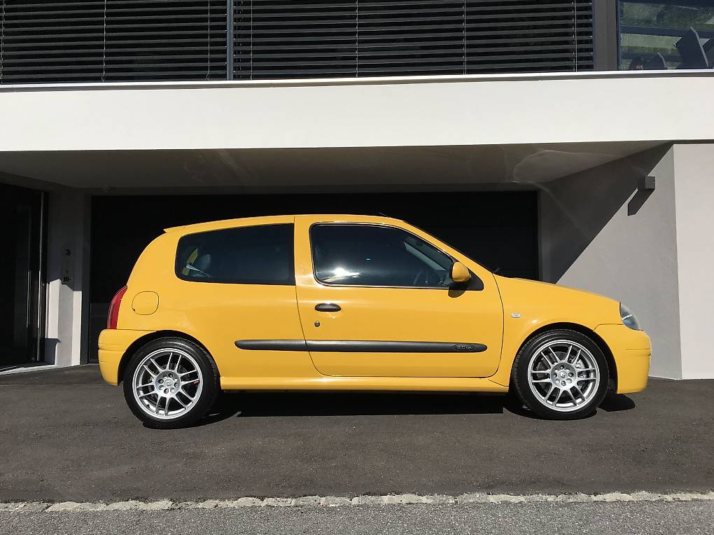 RENAULT CLIO-image-1