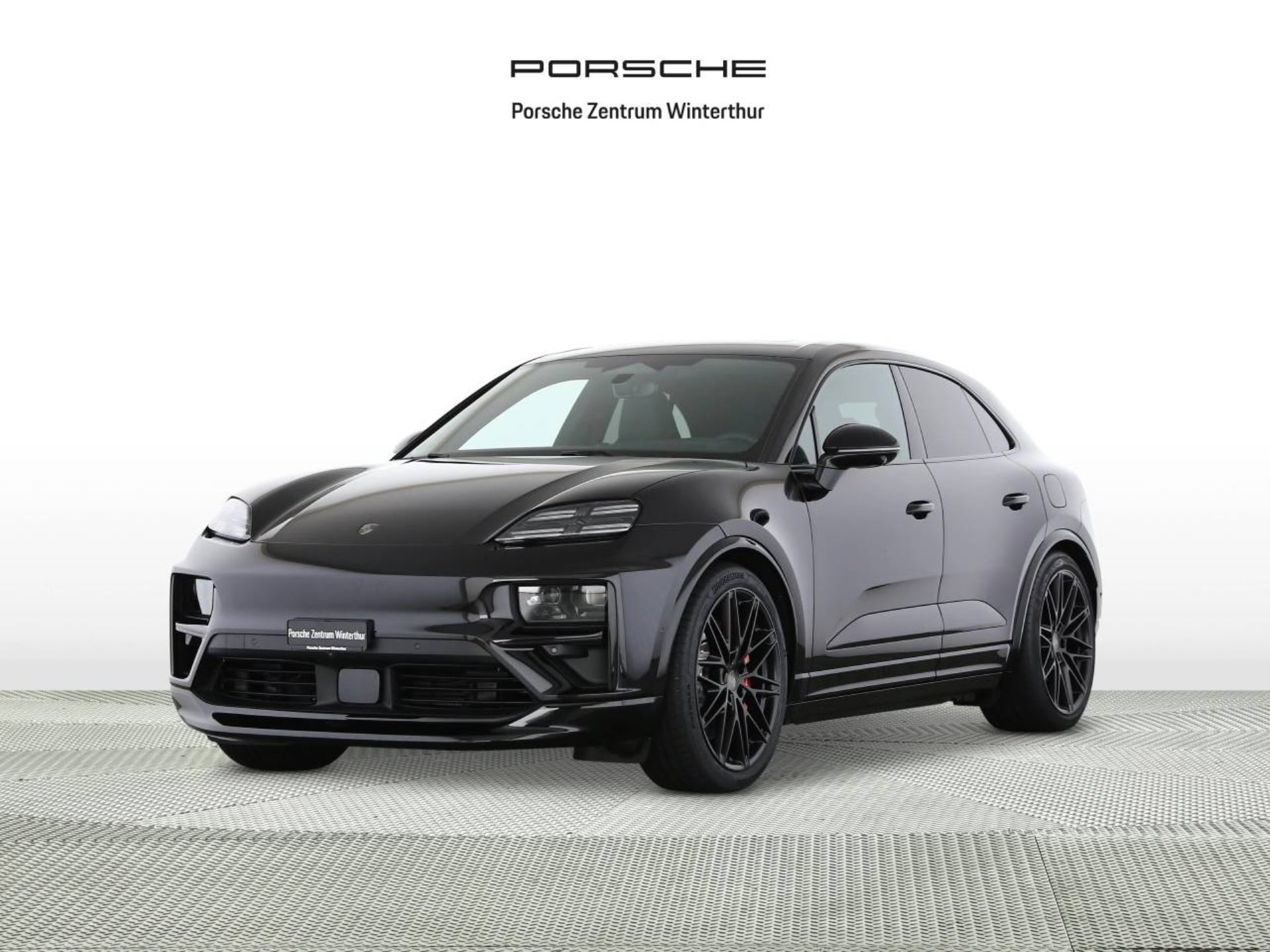 PORSCHE Macan Turbo-image-0