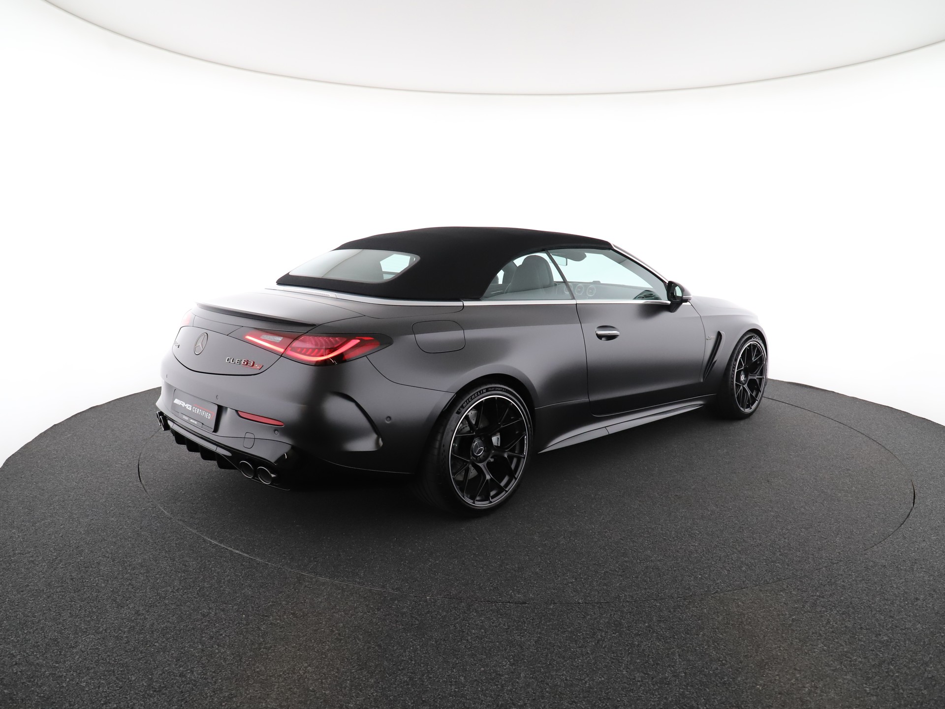 MERCEDES-BENZ CLE AMG 53 Cabrio 4Matic+-image-8