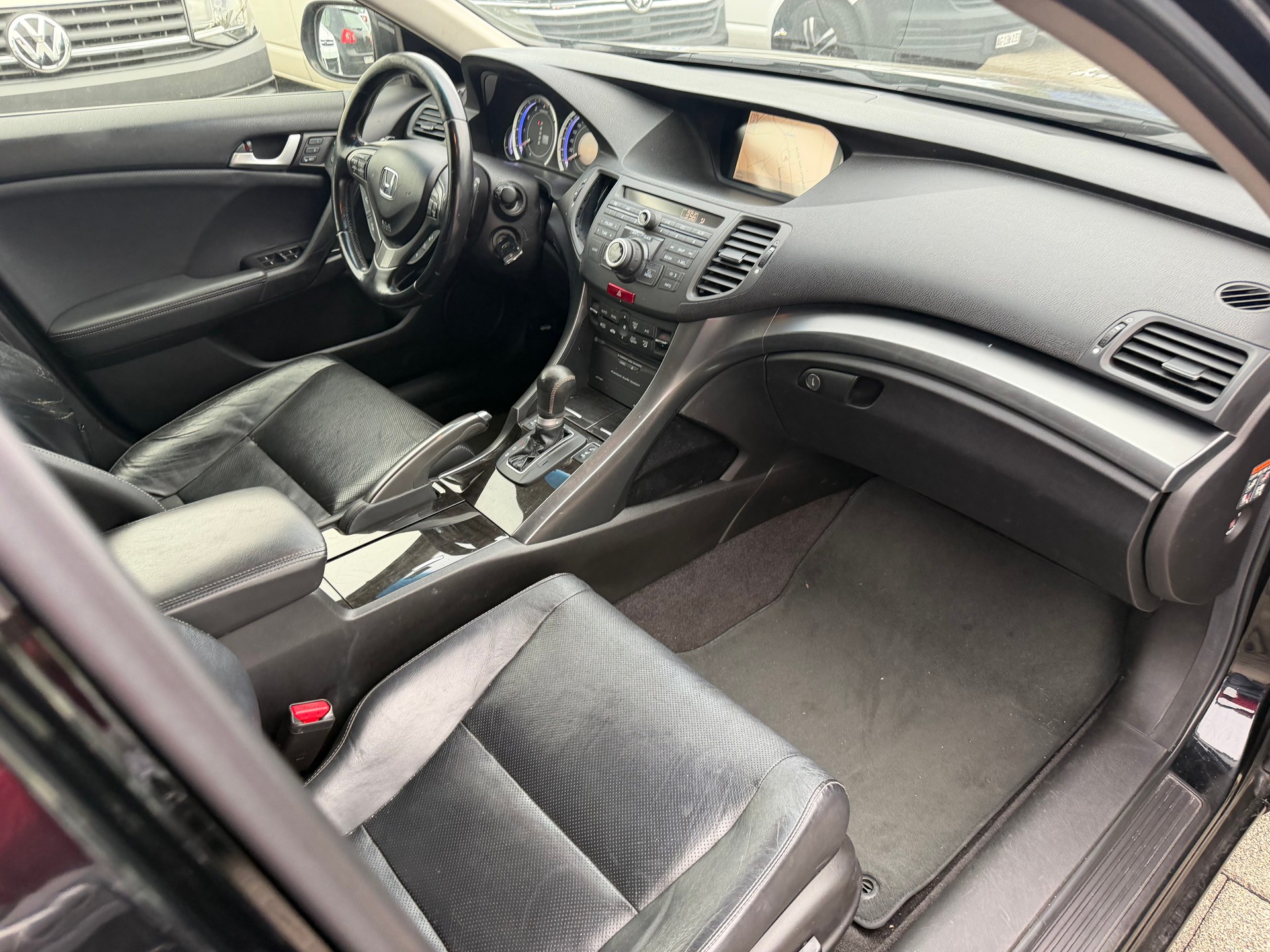 HONDA Accord Tourer 2.2 i-CTDi Executive Advanced Safety Edition-image-4