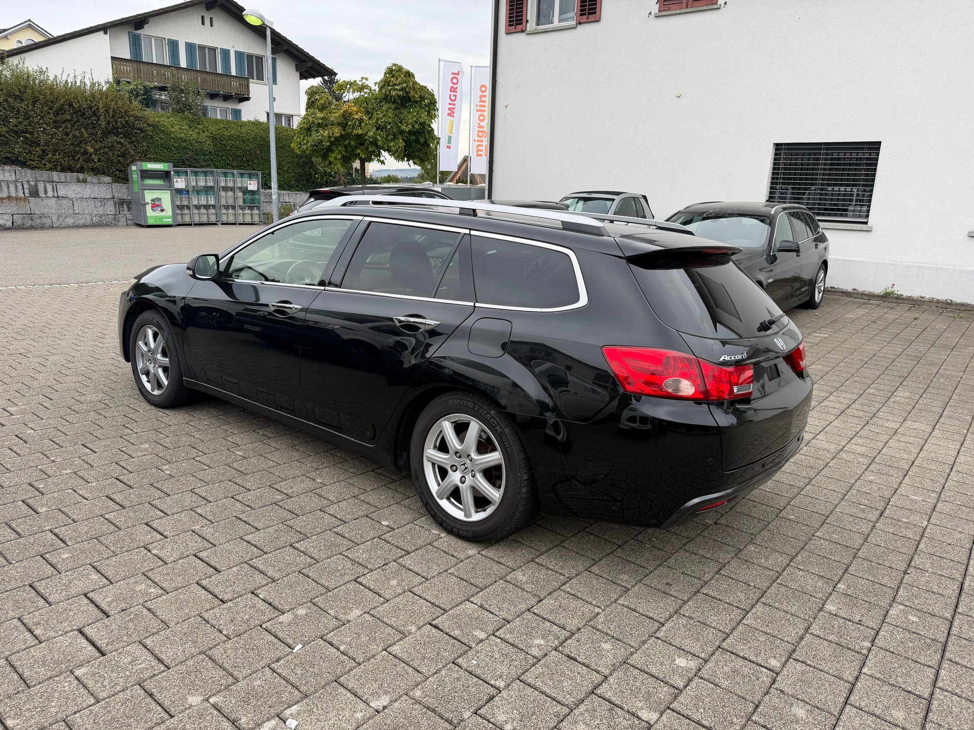 HONDA Accord Tourer 2.2 i-CTDi Executive Advanced Safety Edition-image-9
