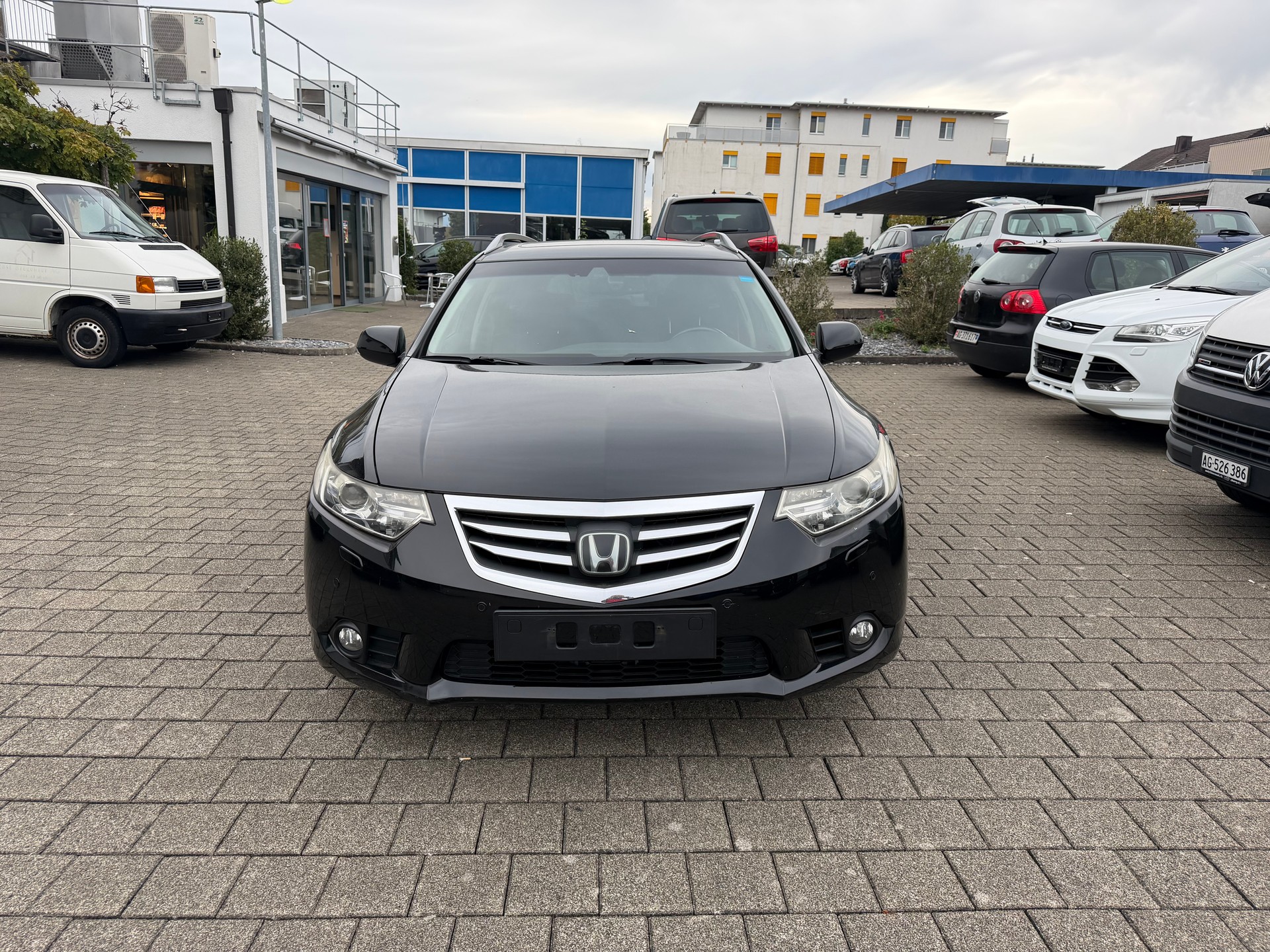HONDA Accord Tourer 2.2 i-CTDi Executive Advanced Safety Edition-image-8