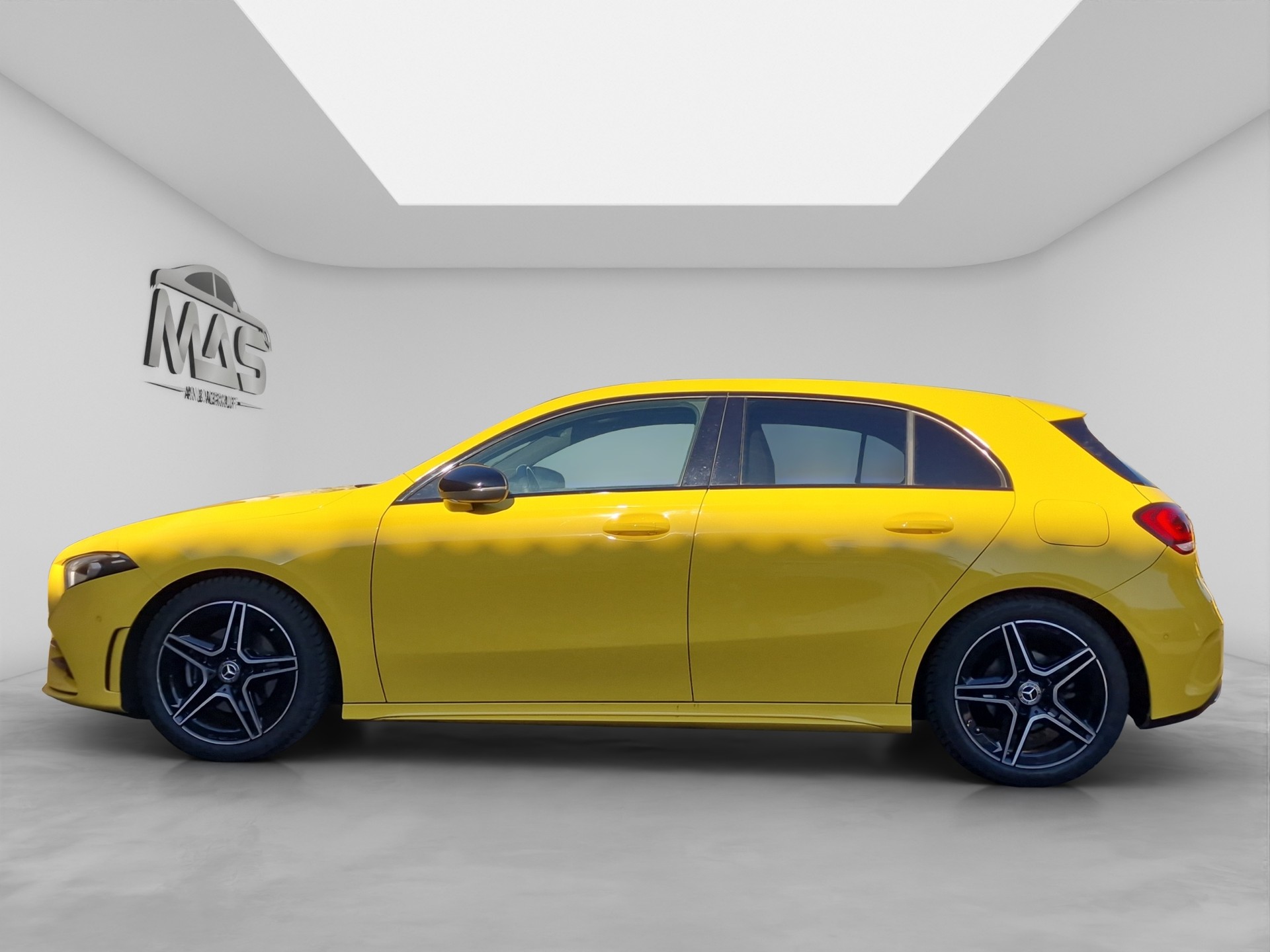 MERCEDES-BENZ A 180 Night Star AMG Line 7G-DCT-image-2